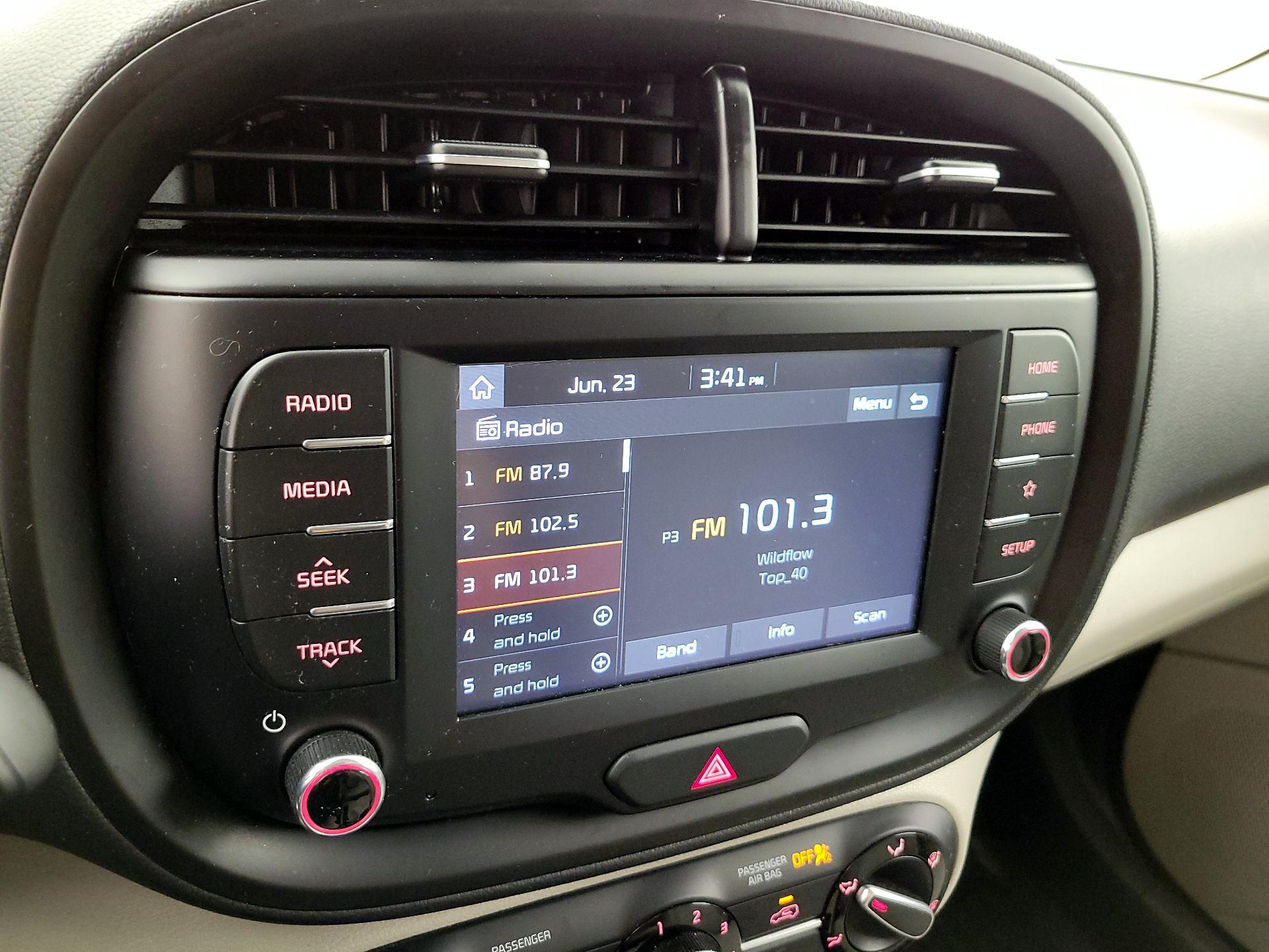 Thumbnail: 2021 Kia Soul - 15