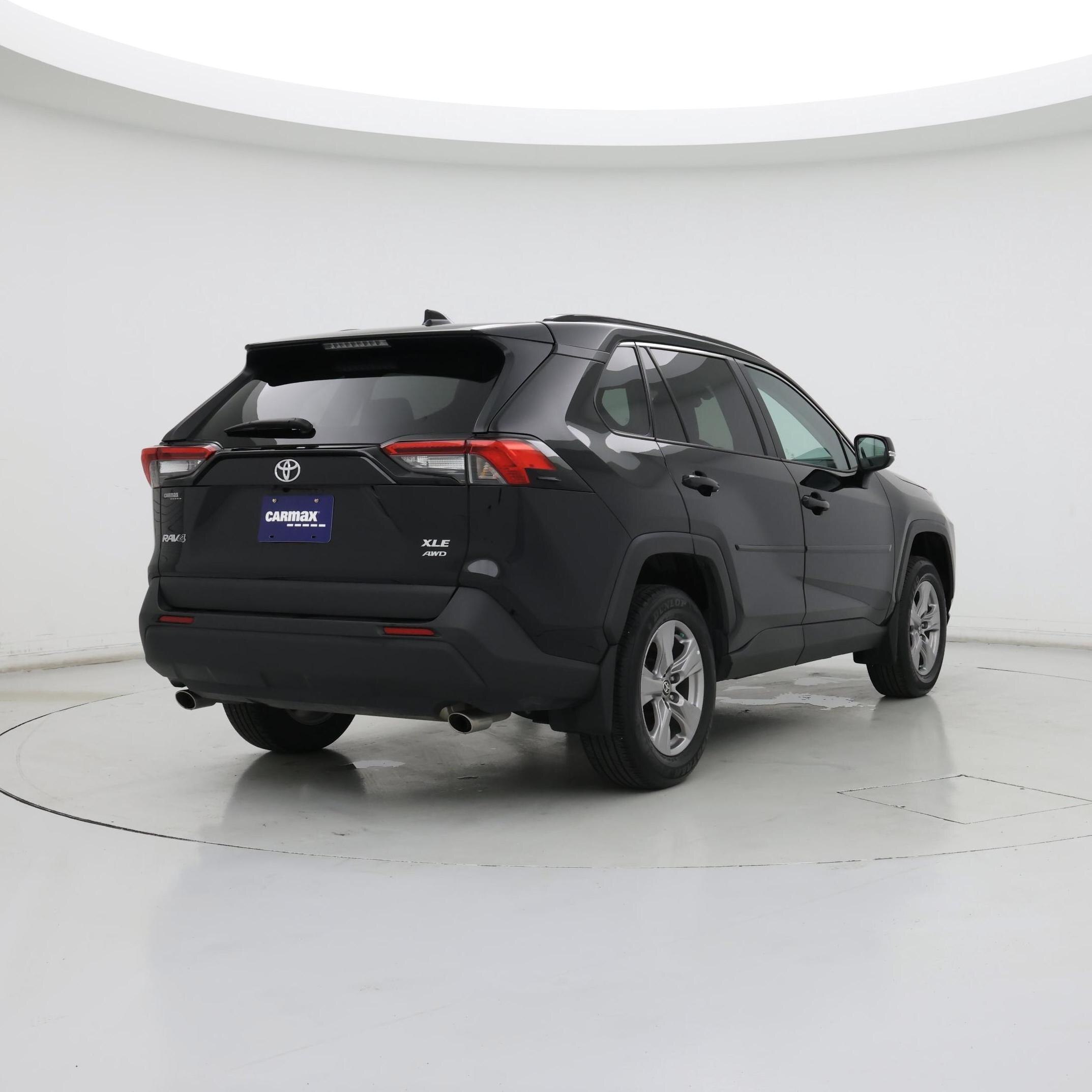 Thumbnail: 2022 Toyota RAV4 - 8