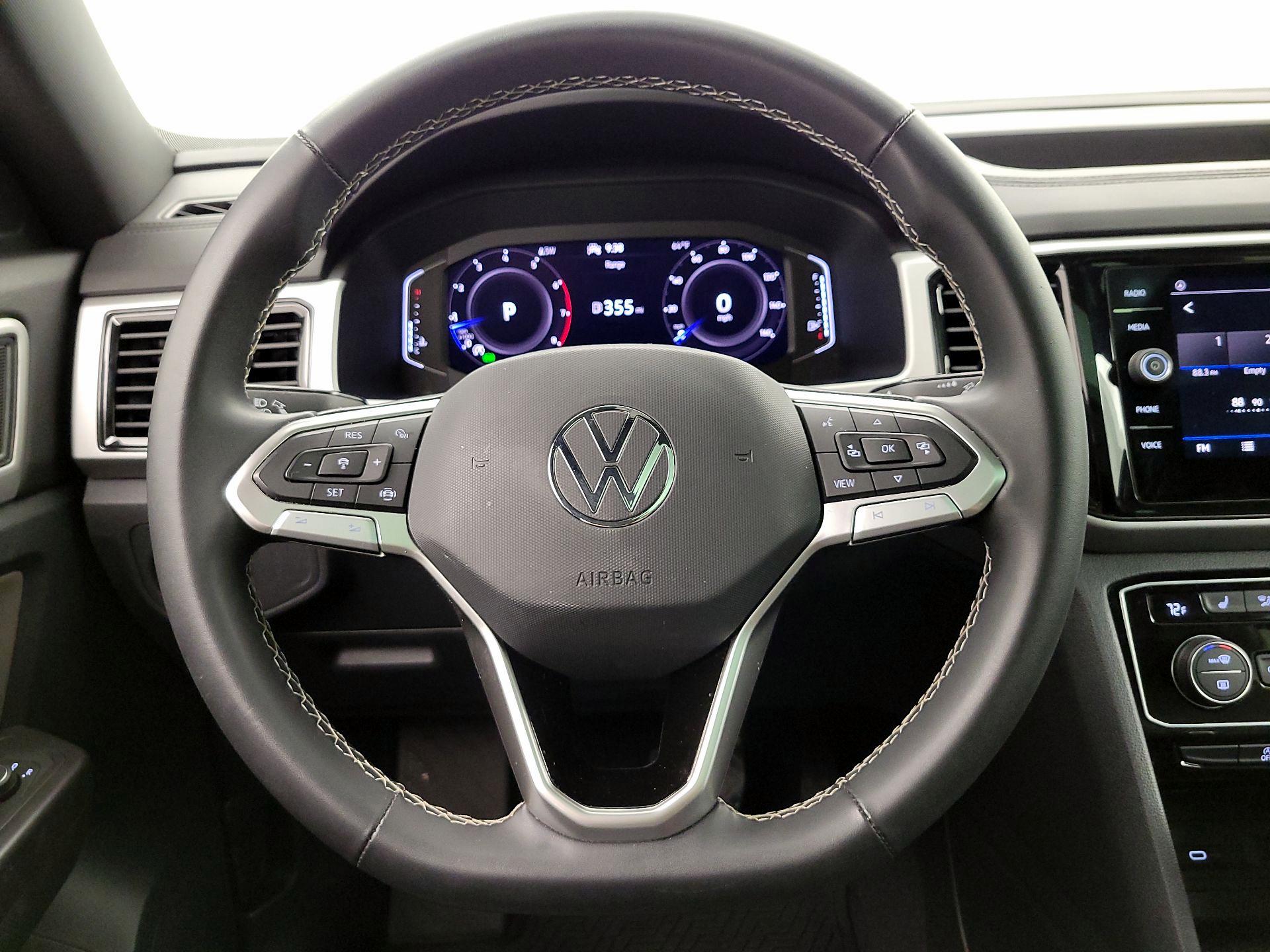 Thumbnail: 2022 Volkswagen Atlas - 10