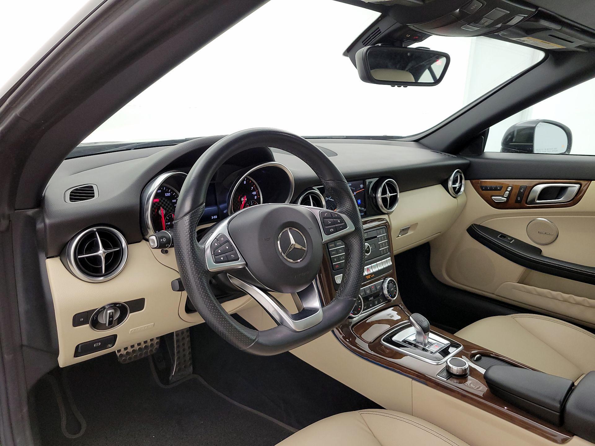 Thumbnail: 2020 Mercedes-Benz SLC - 9