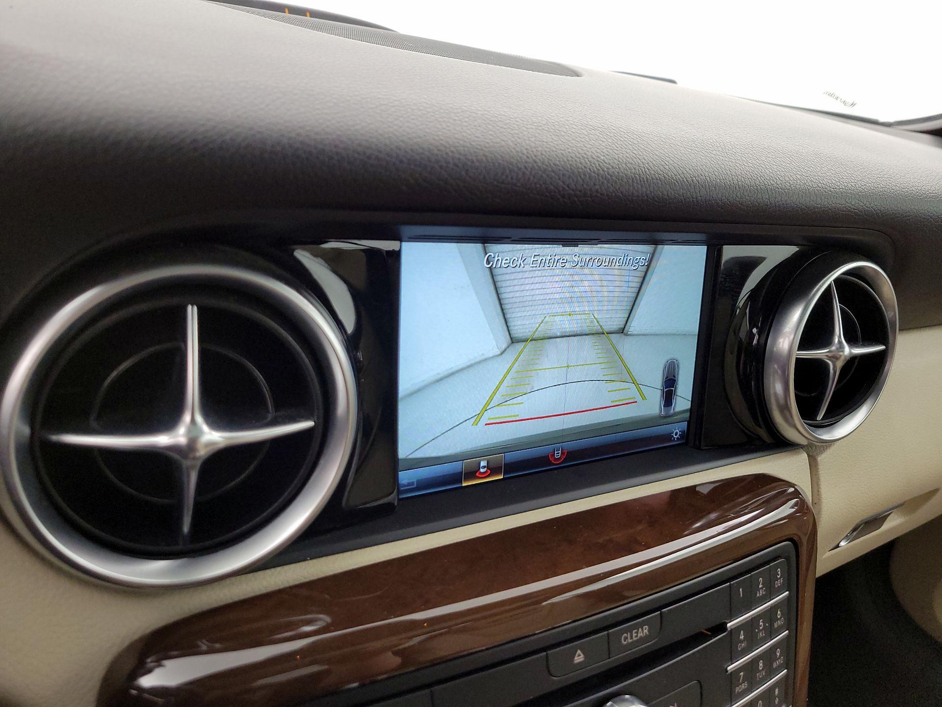 Thumbnail: 2020 Mercedes-Benz SLC - 15