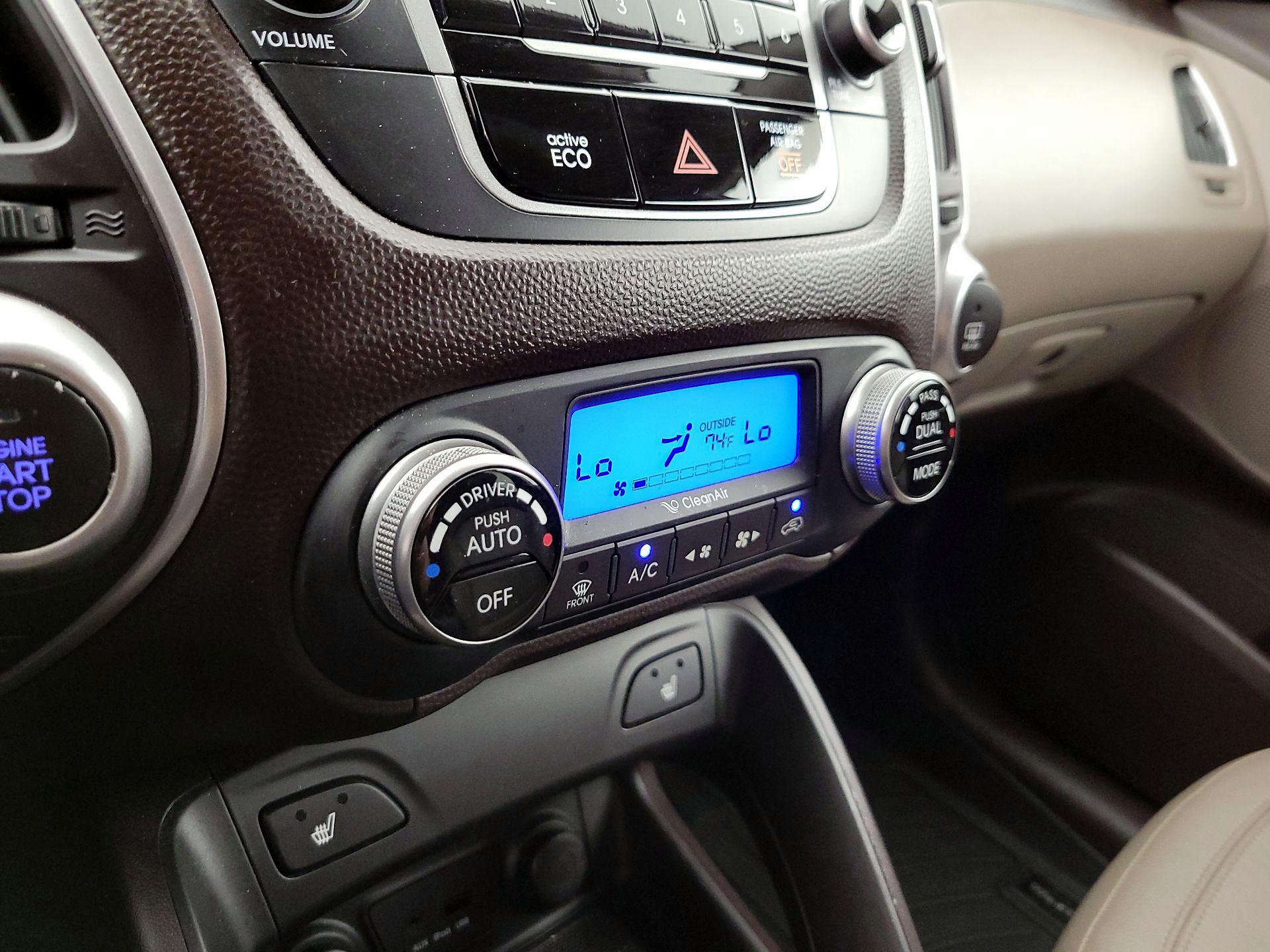 Thumbnail: 2013 Hyundai Tucson - 15