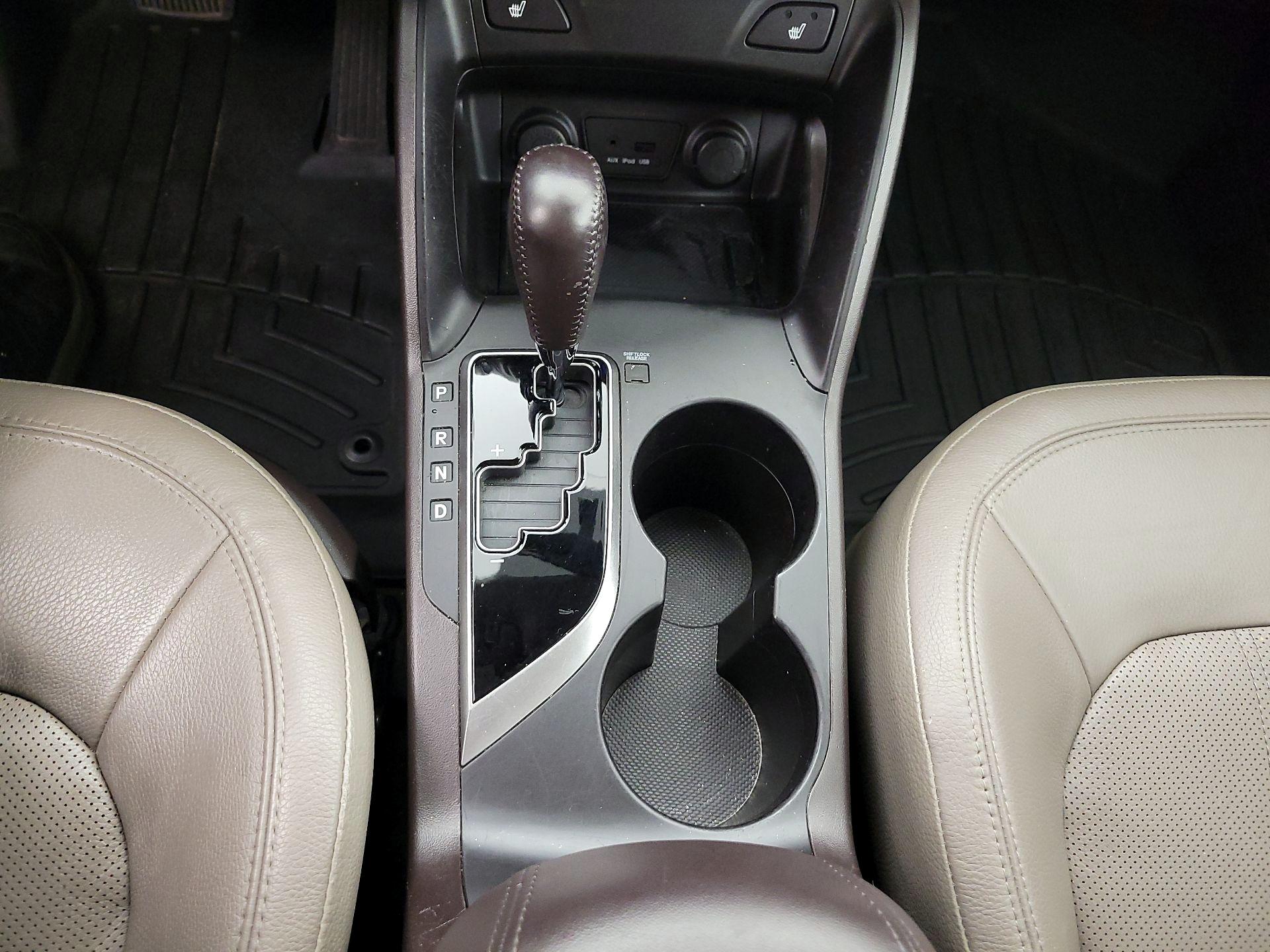 Thumbnail: 2013 Hyundai Tucson - 16