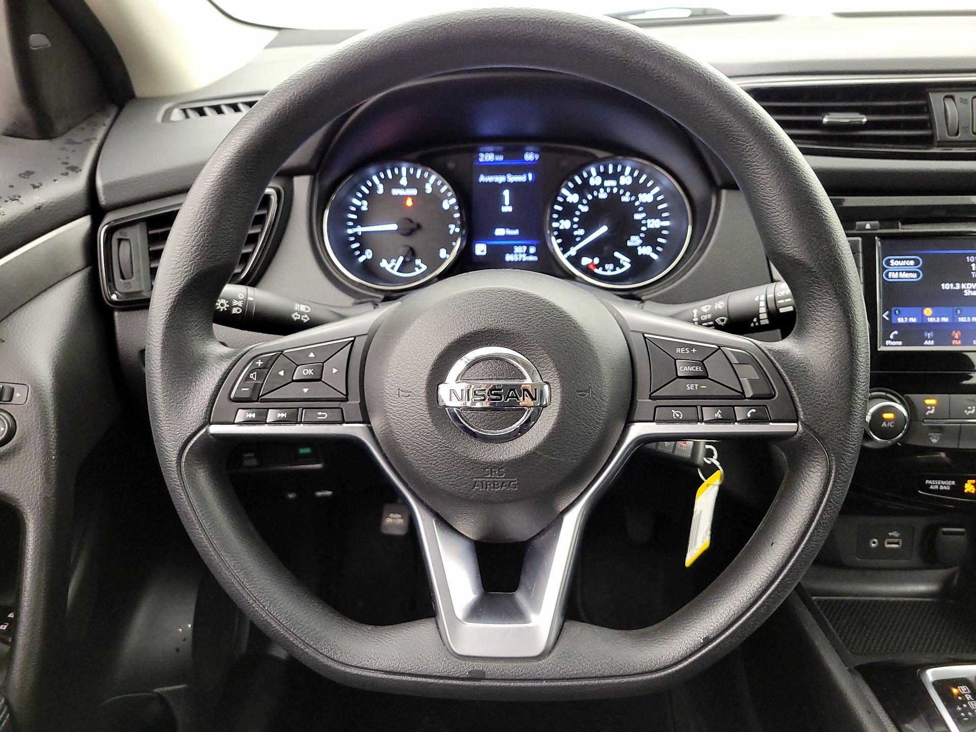 Thumbnail: 2019 Nissan Rogue Sport - 10