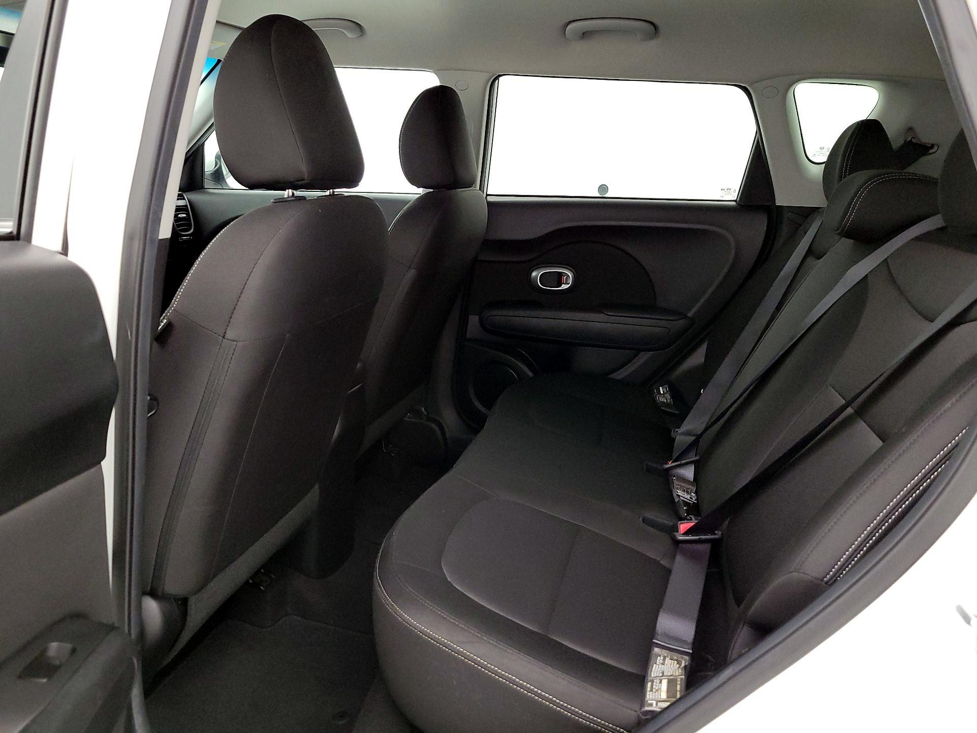Thumbnail: 2016 Kia Soul - 18
