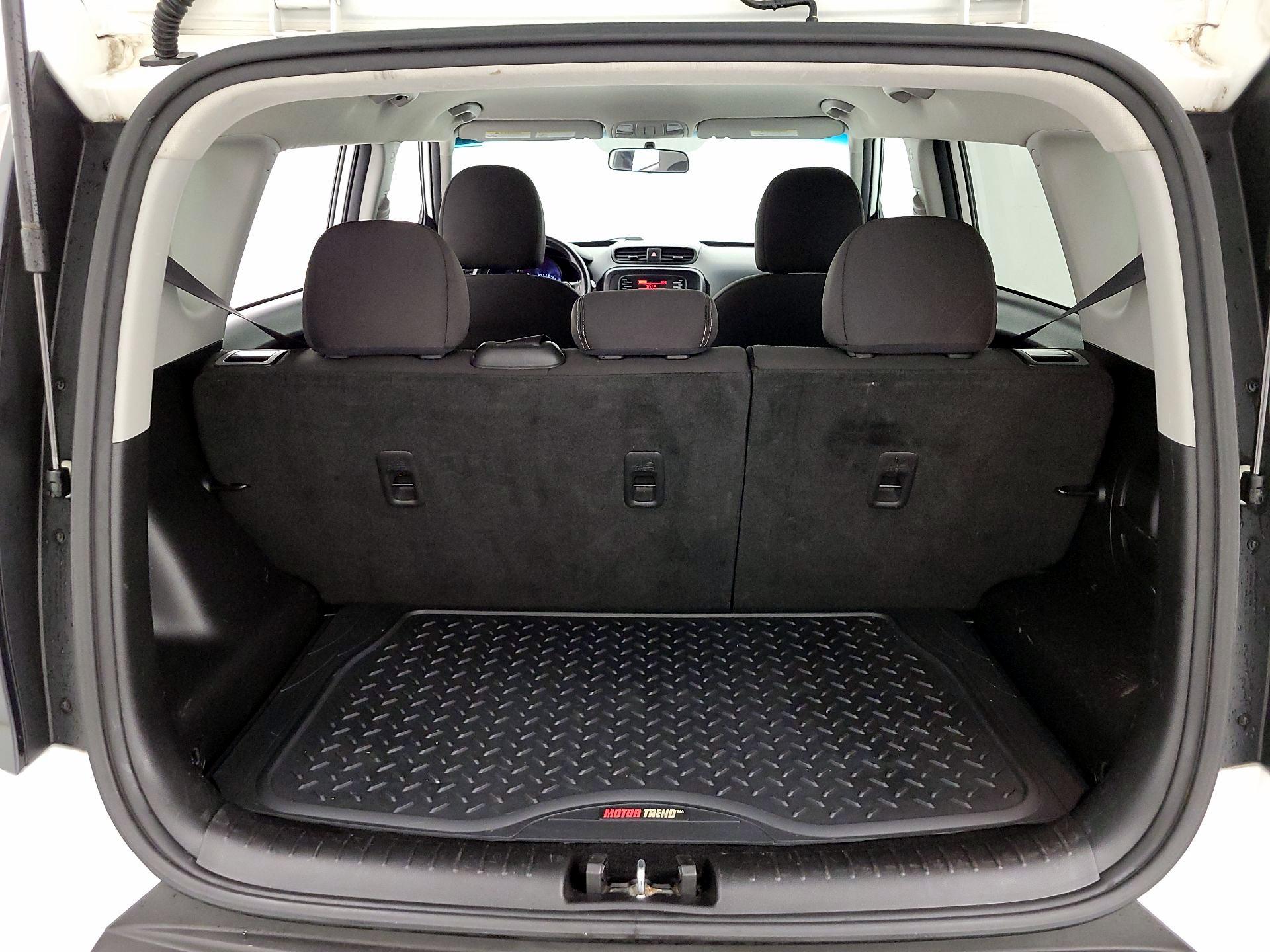 Thumbnail: 2016 Kia Soul - 19