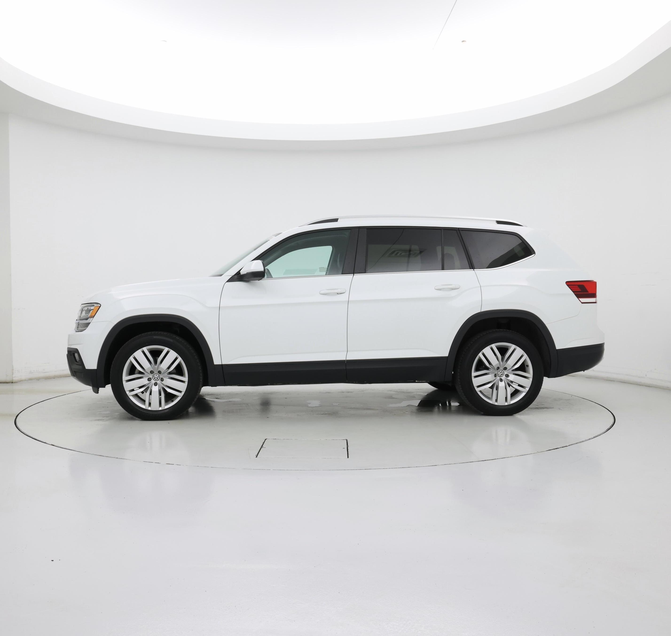 Thumbnail: 2019 Volkswagen Atlas - 3