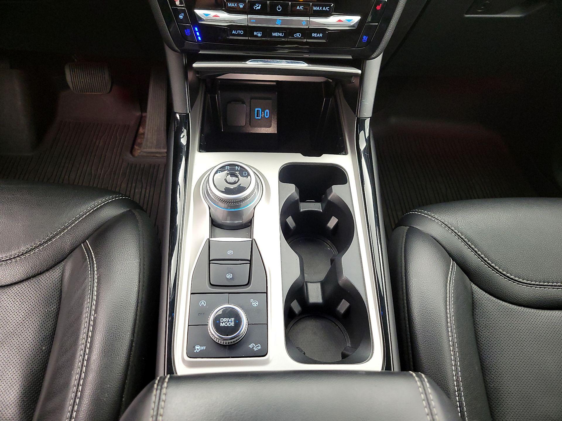 Thumbnail: 2022 Ford Explorer - 18