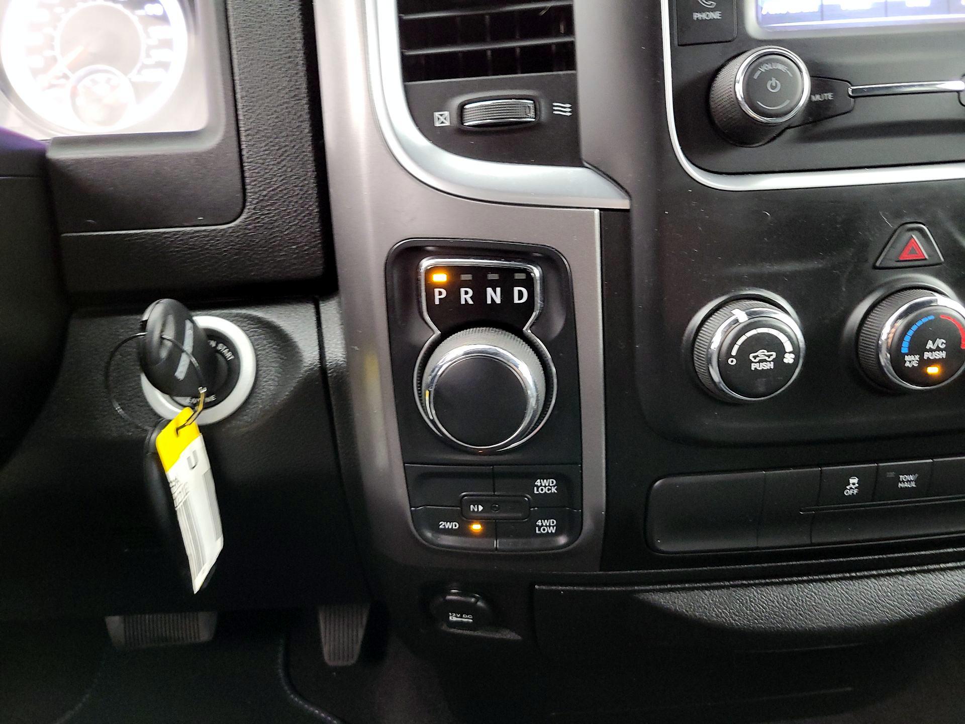 Thumbnail: 2022 RAM 1500 Classic - 17