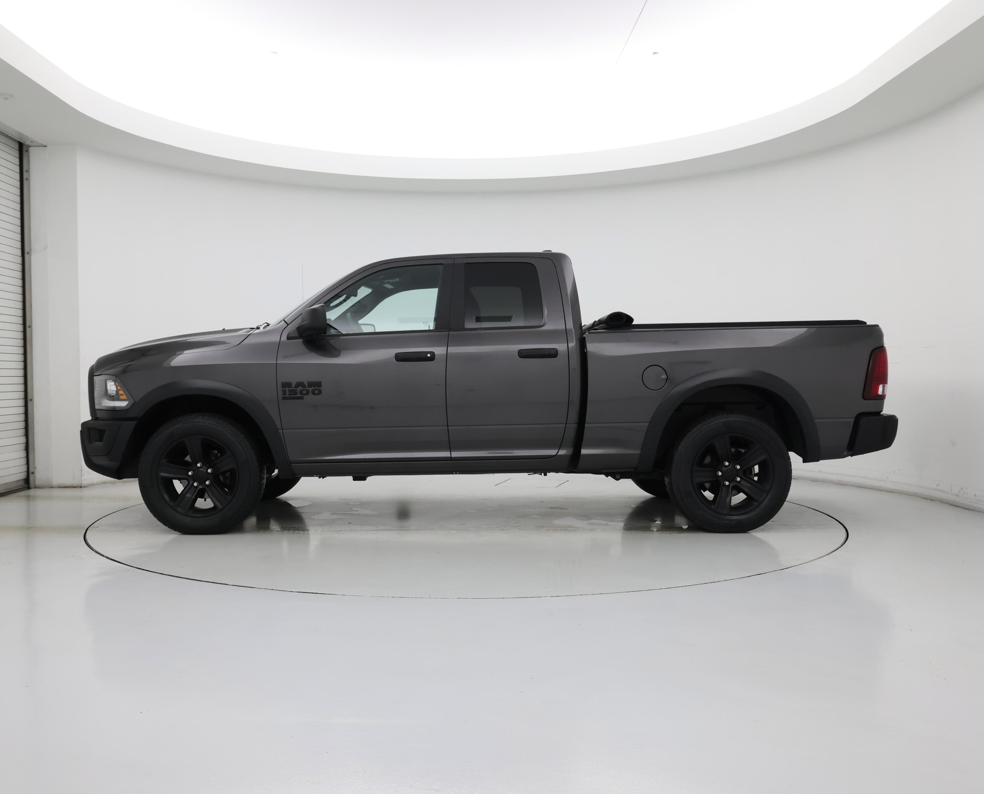 Thumbnail: 2022 RAM 1500 Classic - 3