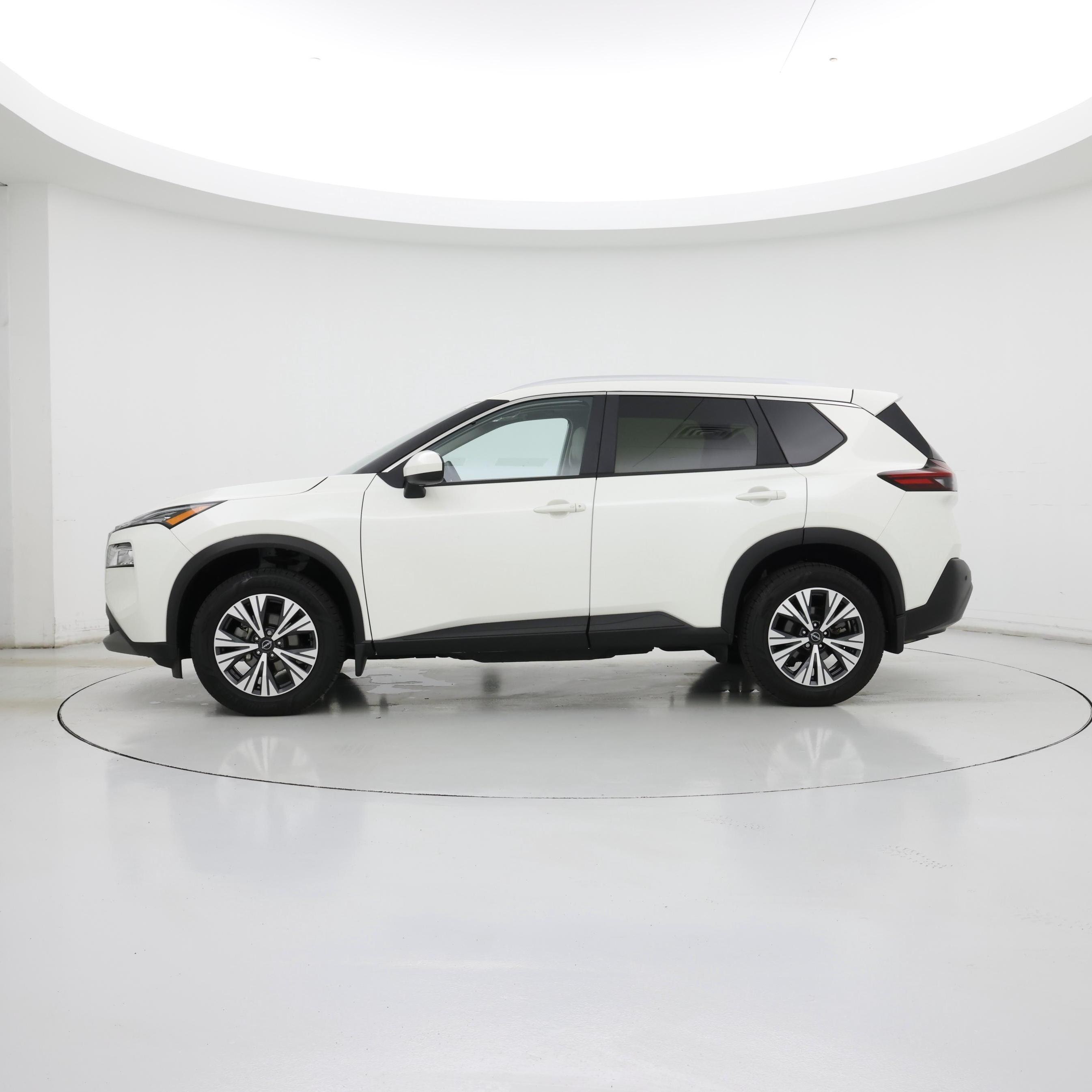 Thumbnail: 2023 Nissan Rogue - 3