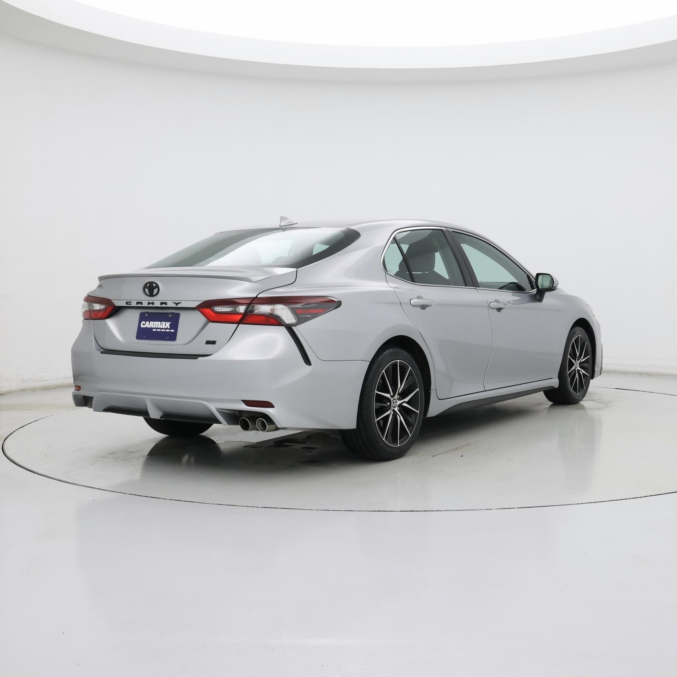 Thumbnail: 2022 Toyota Camry - 8