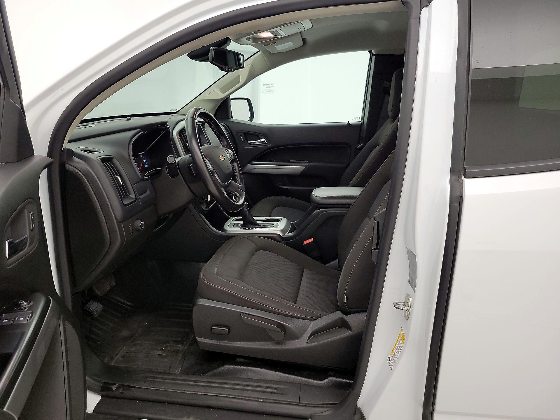 Thumbnail: 2022 Chevrolet Colorado - 11