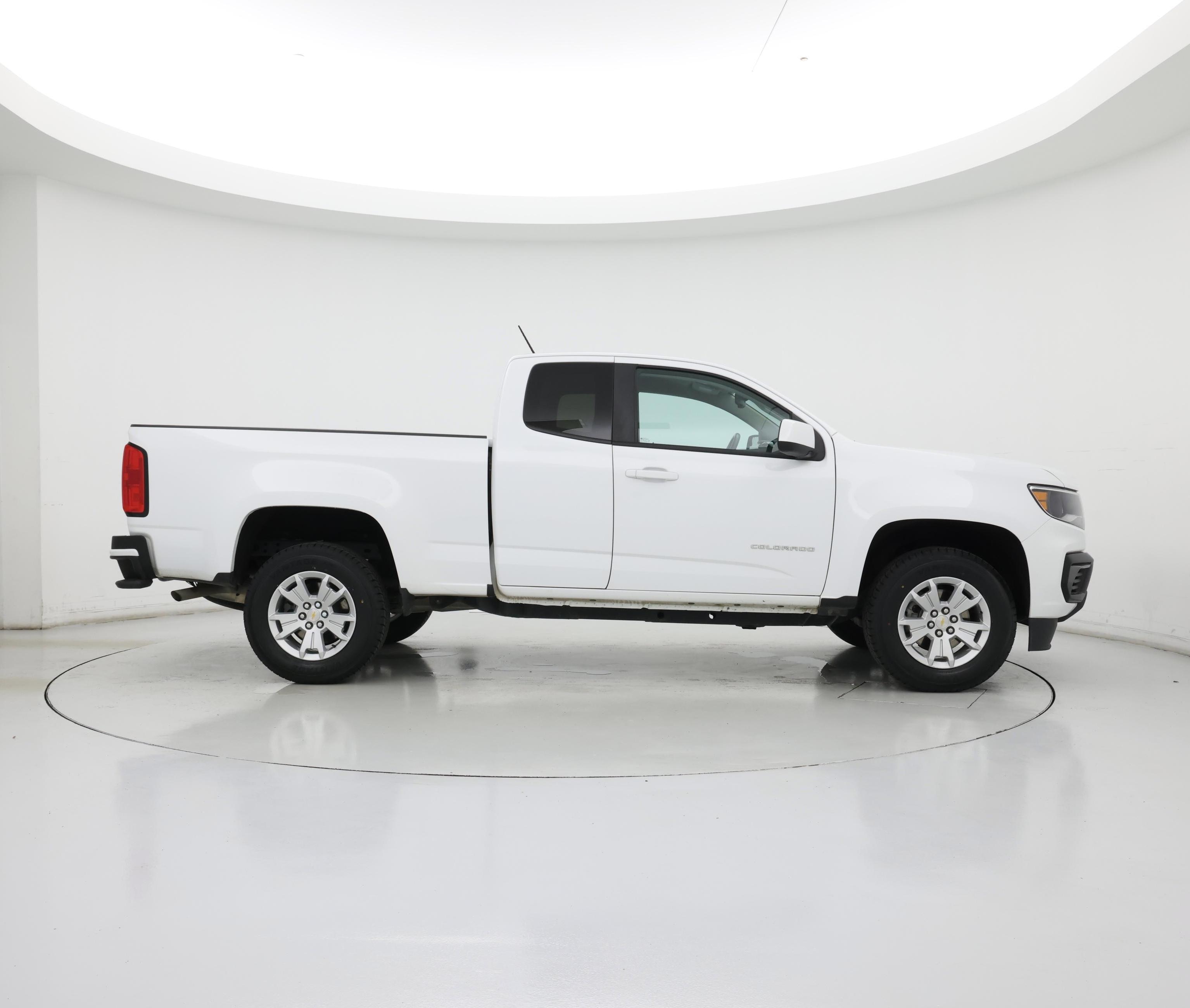 Thumbnail: 2022 Chevrolet Colorado - 7