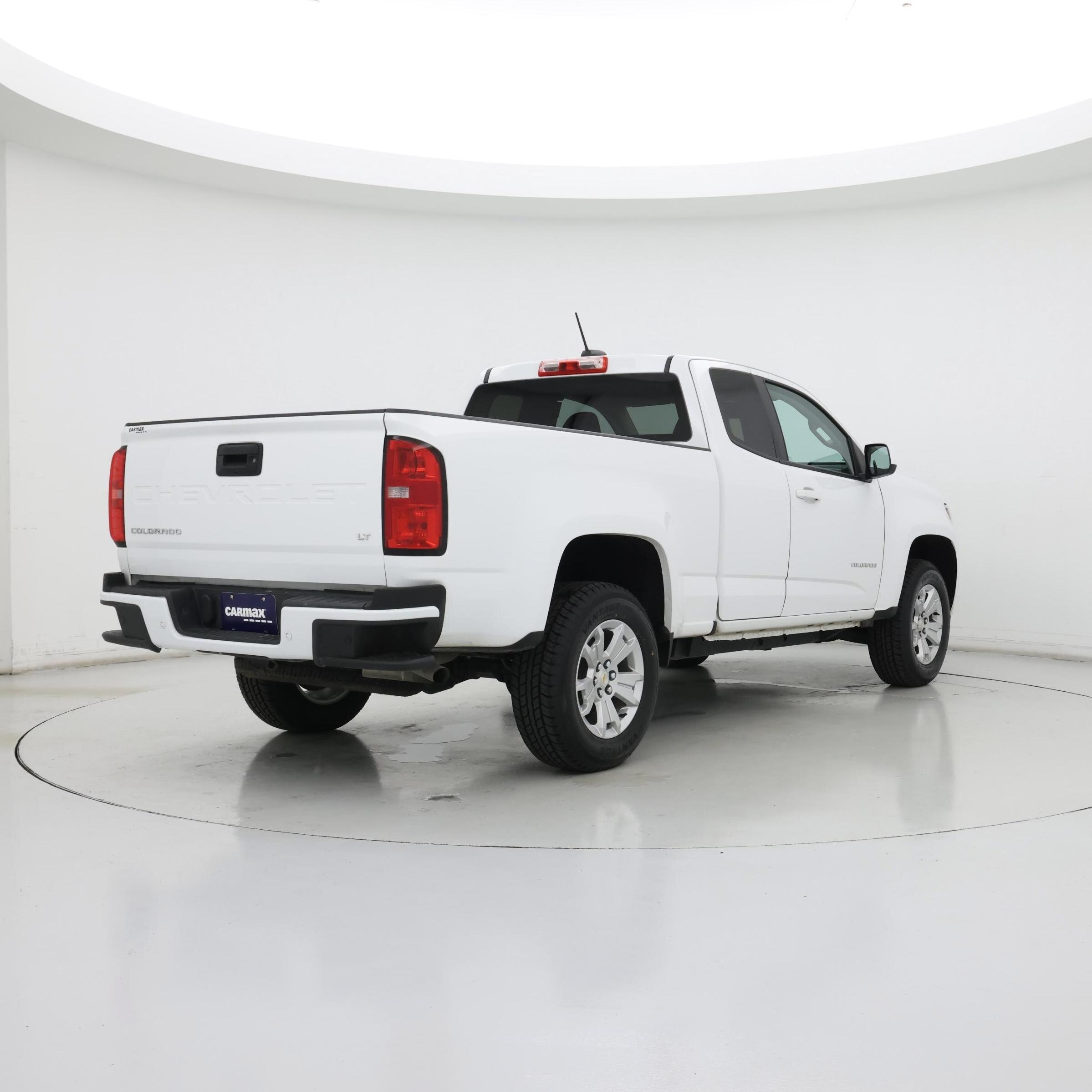 Thumbnail: 2022 Chevrolet Colorado - 8