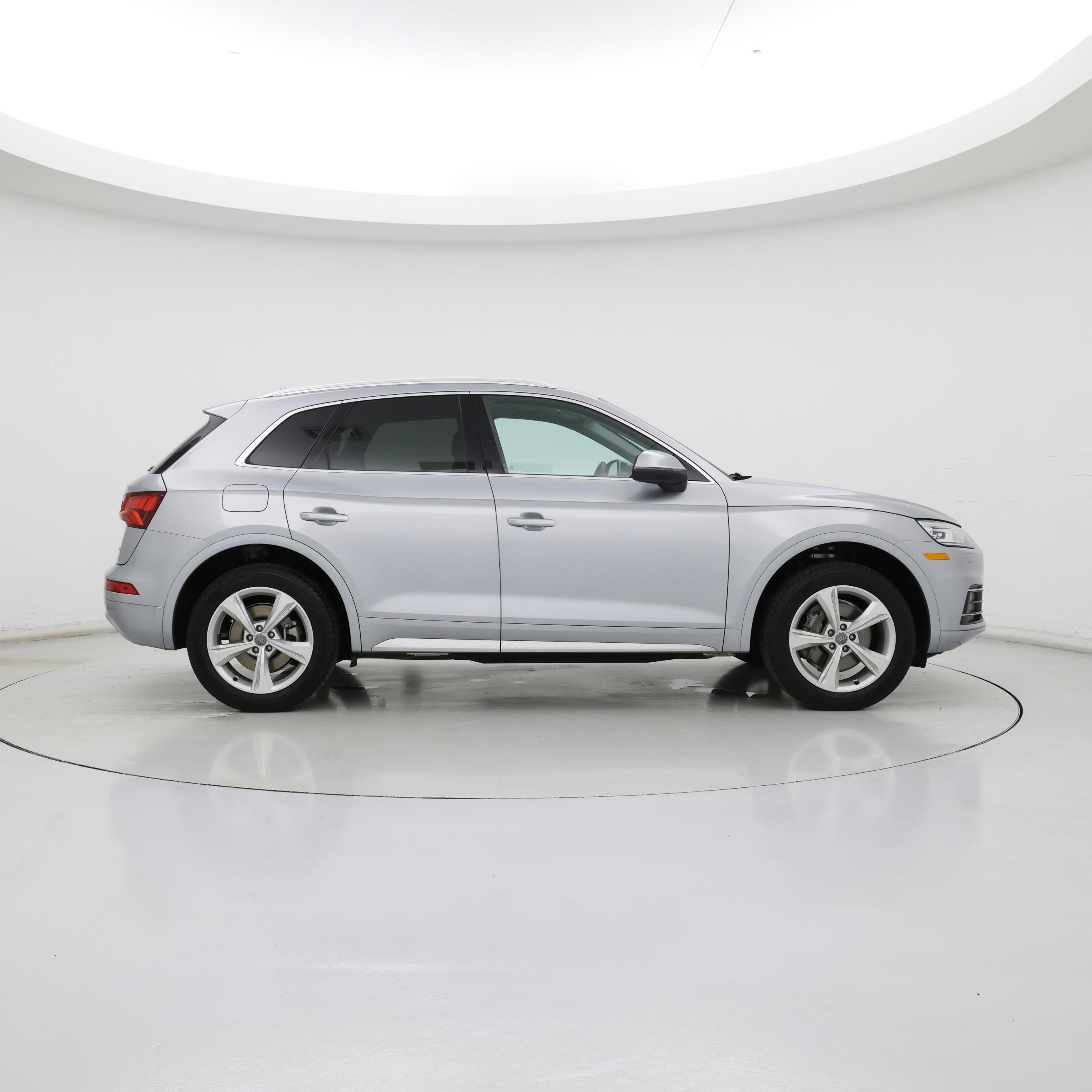 Thumbnail: 2020 Audi Q5 - 7