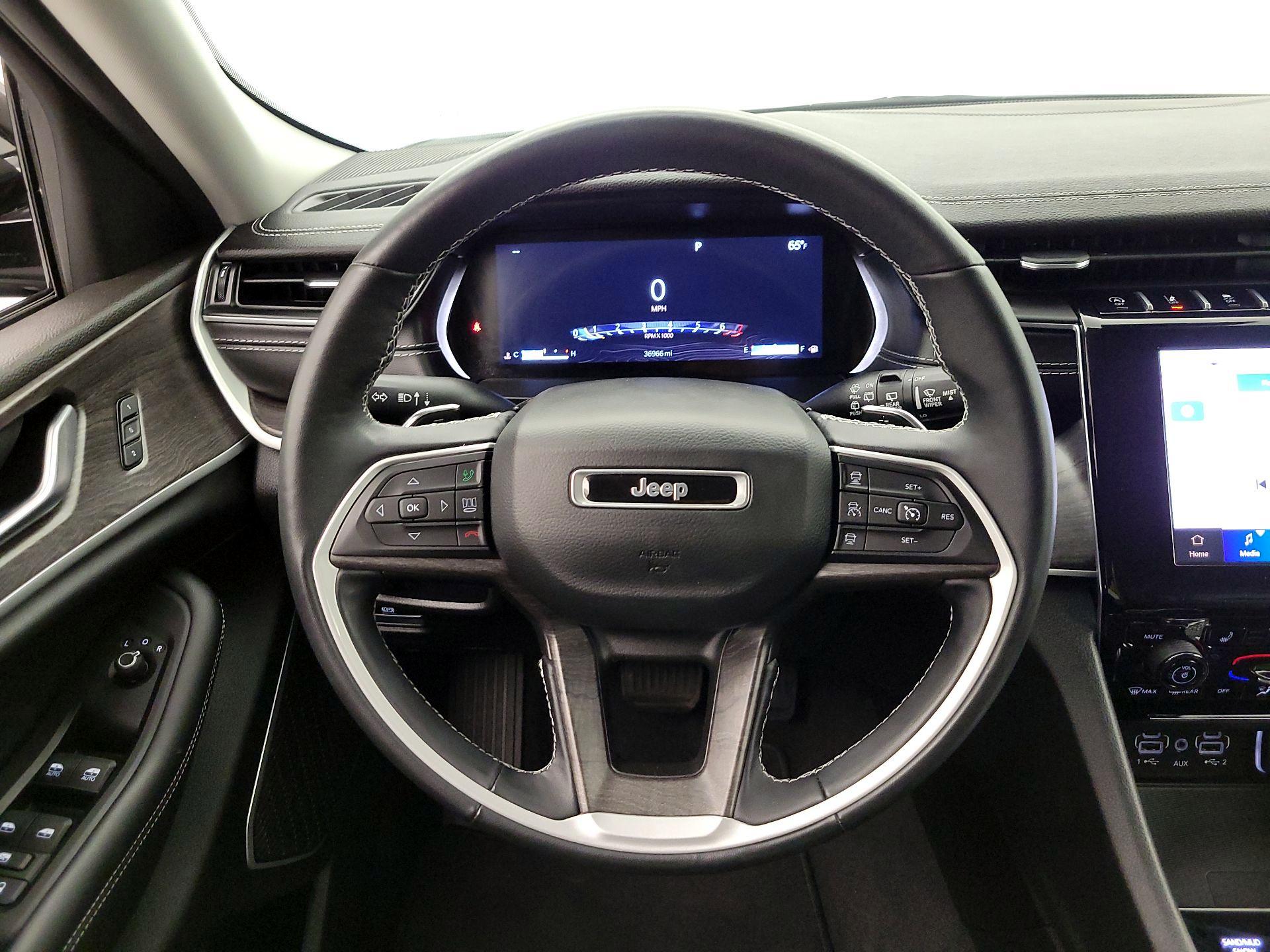 Thumbnail: 2022 Jeep Grand Cherokee L - 10