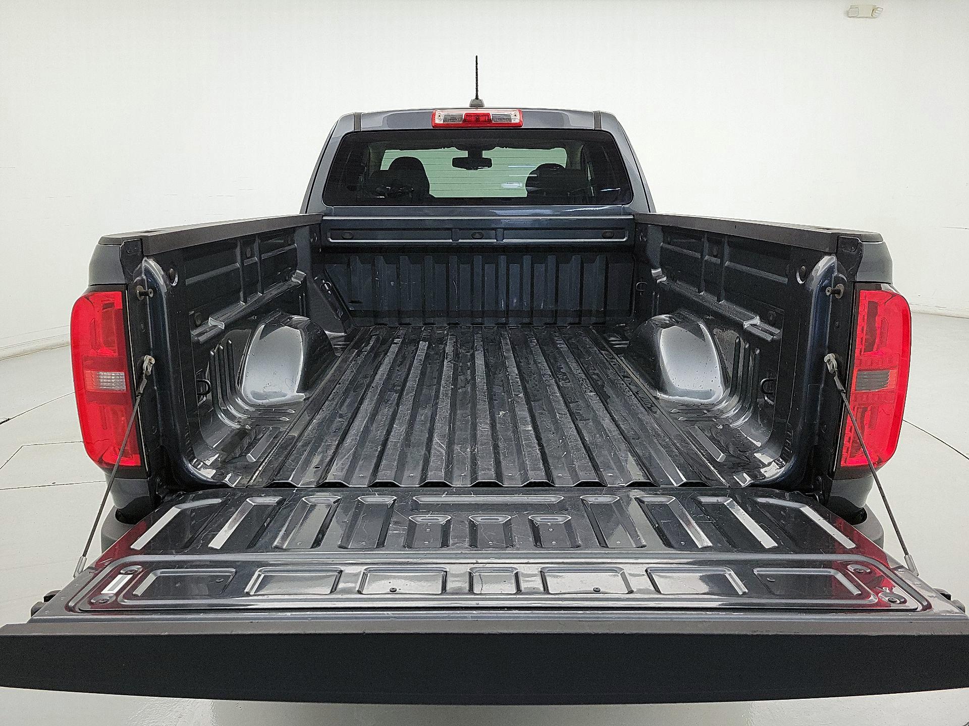 Thumbnail: 2015 Chevrolet Colorado - 20