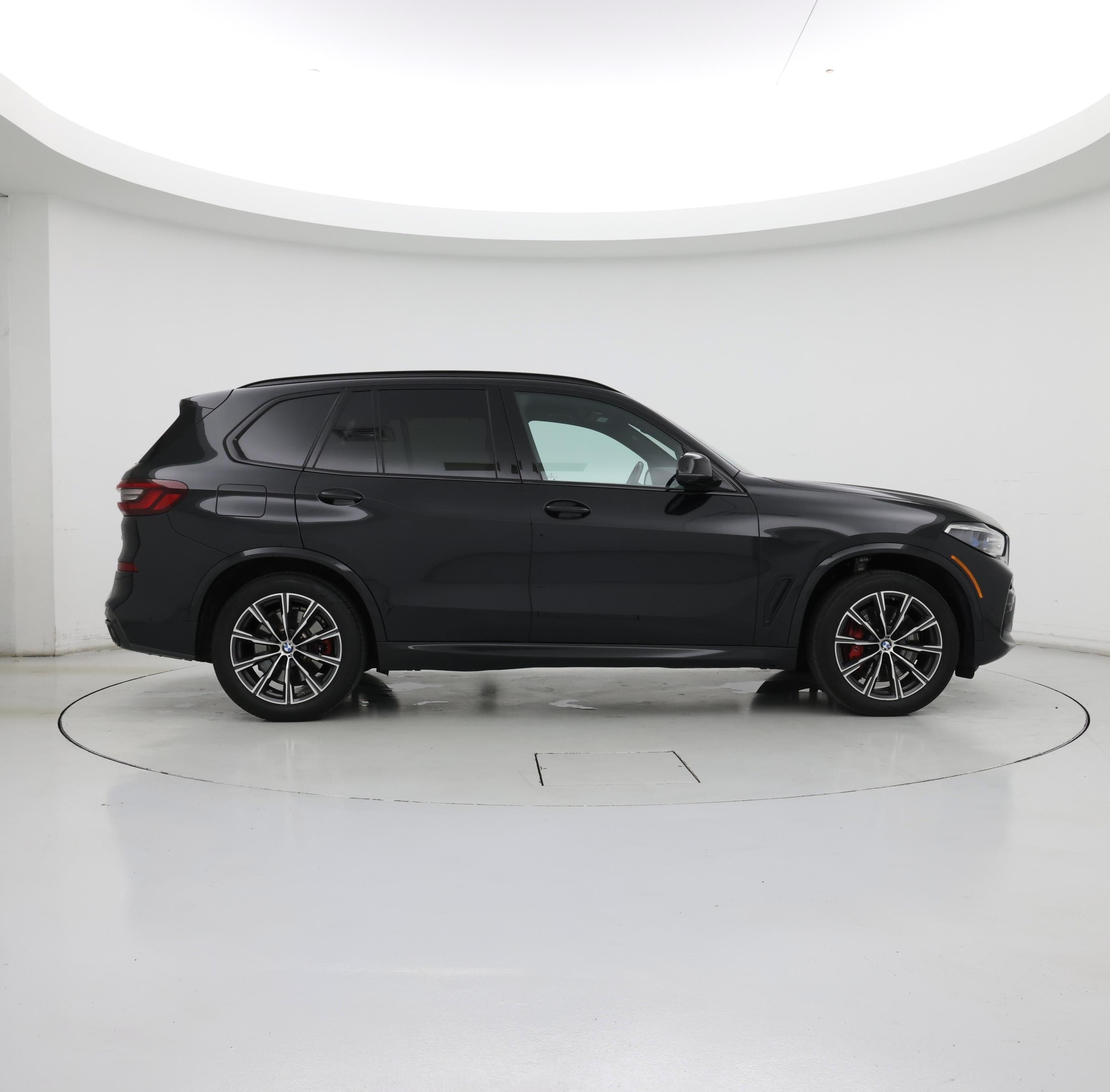 Thumbnail: 2023 BMW X5 - 7