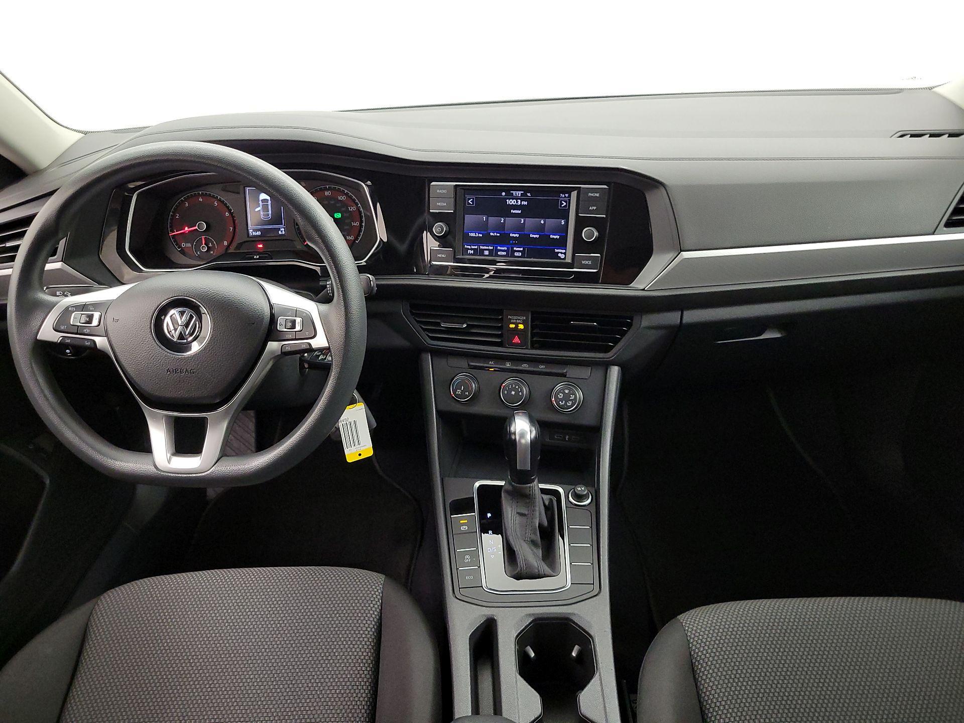 Thumbnail: 2021 Volkswagen Jetta - 9