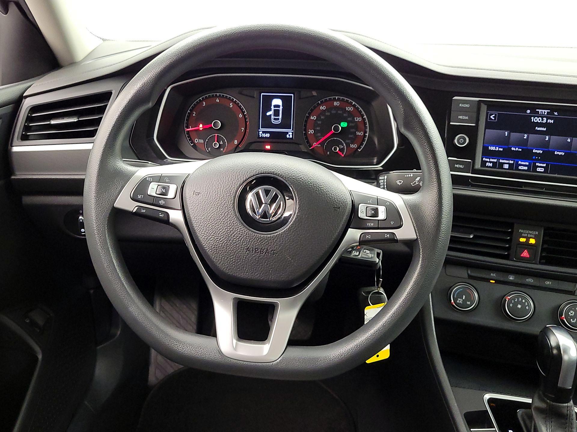 Thumbnail: 2021 Volkswagen Jetta - 10