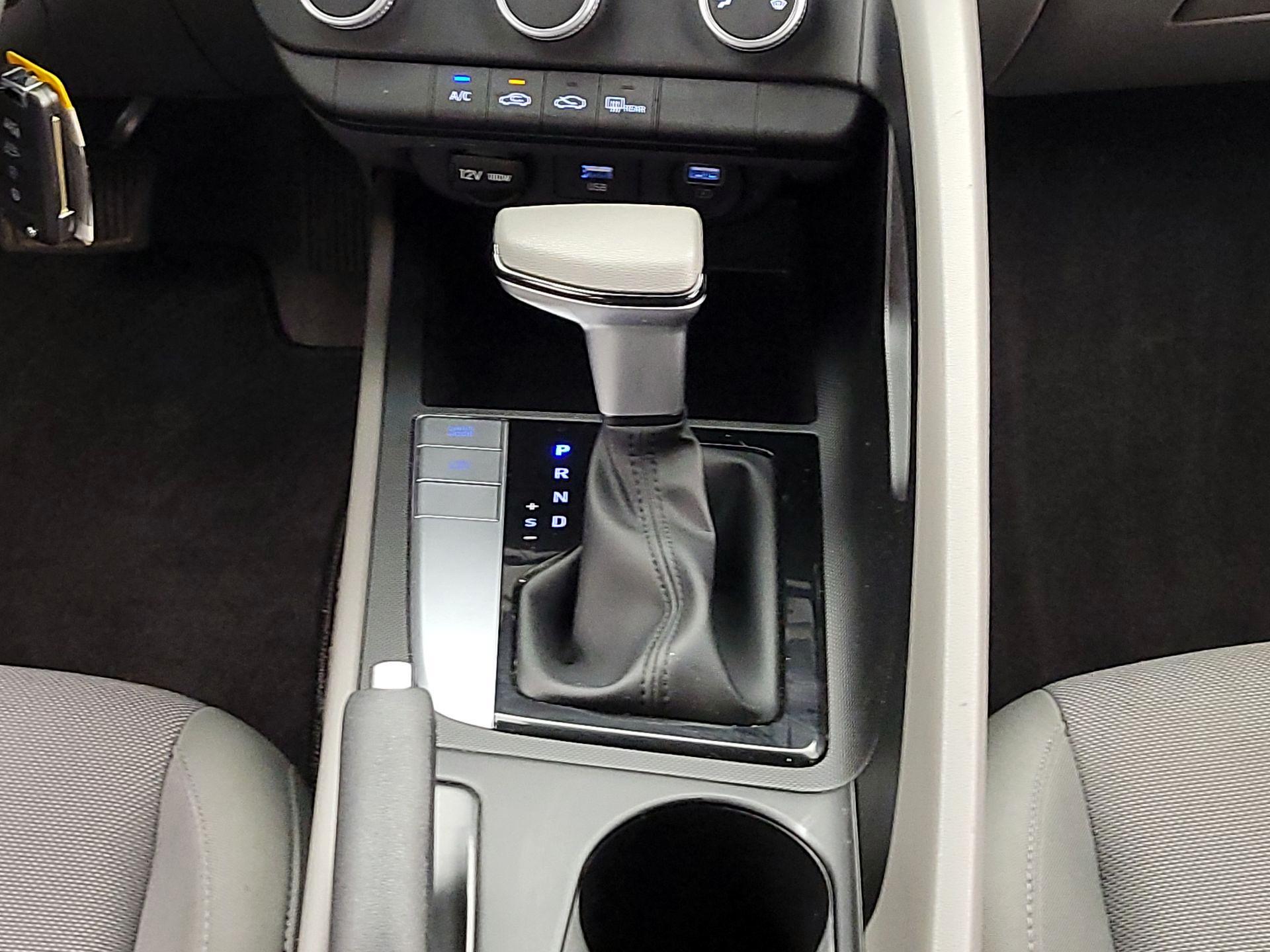 Thumbnail: 2023 Hyundai Elantra - 17