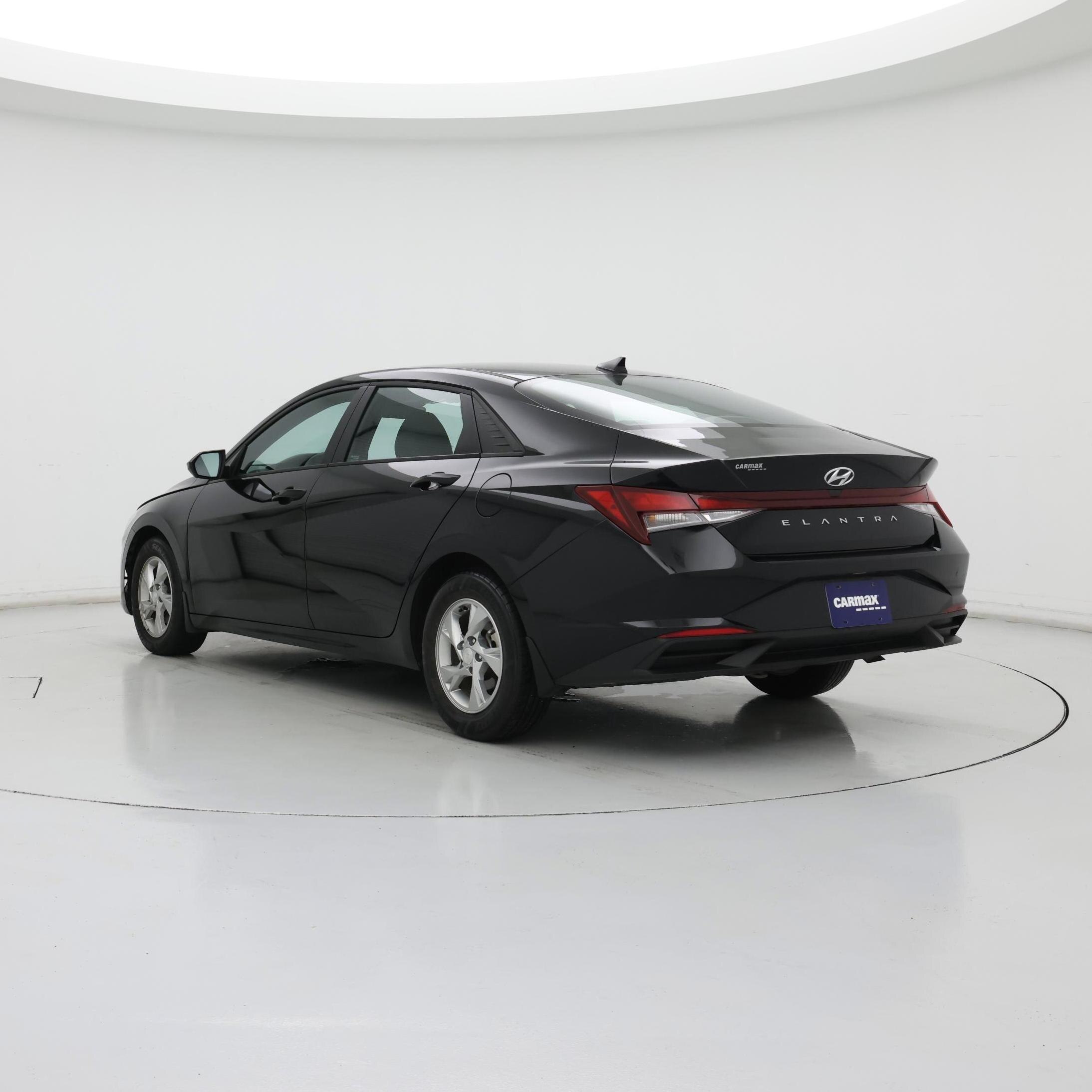 Thumbnail: 2023 Hyundai Elantra - 2