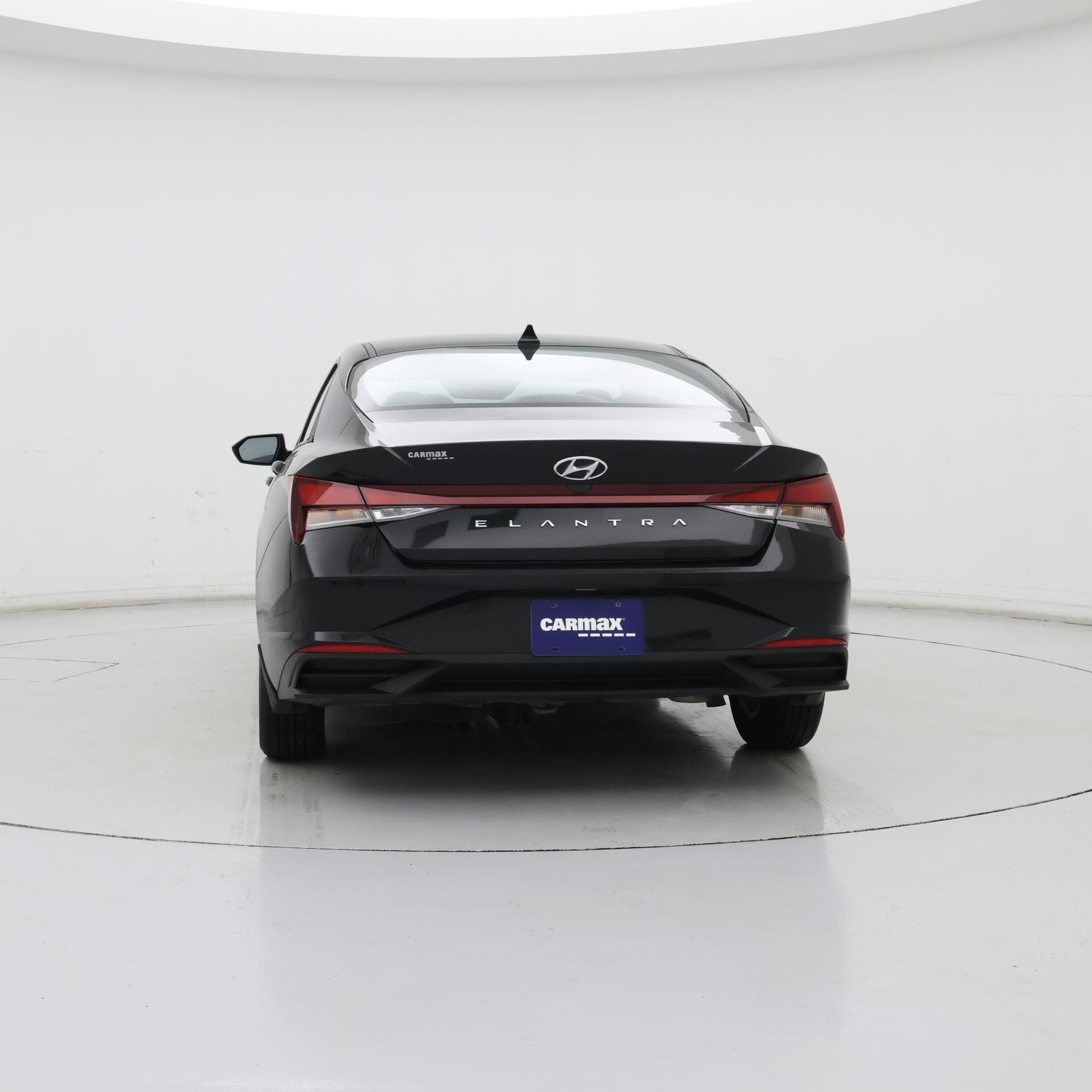 Thumbnail: 2023 Hyundai Elantra - 6