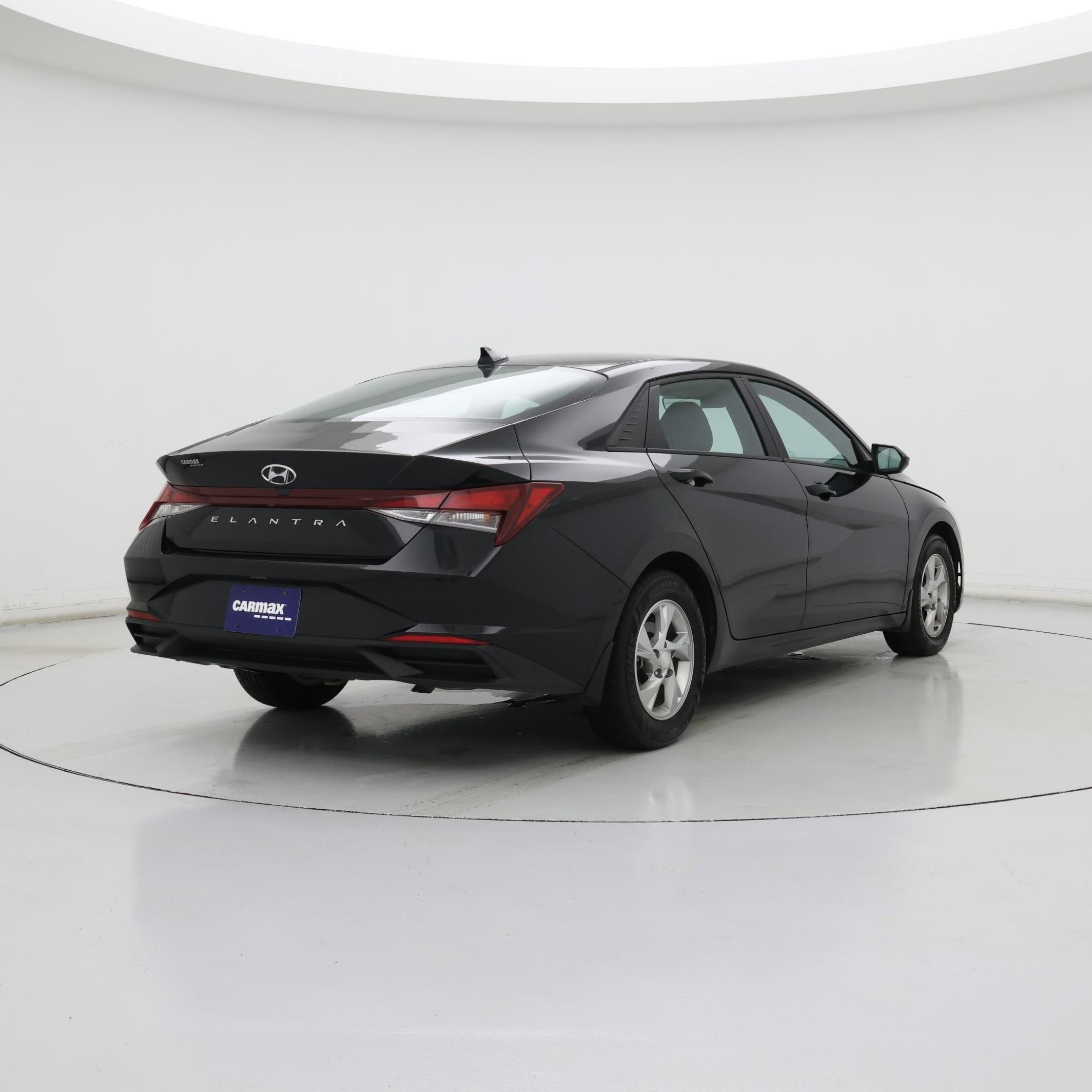 Thumbnail: 2023 Hyundai Elantra - 8