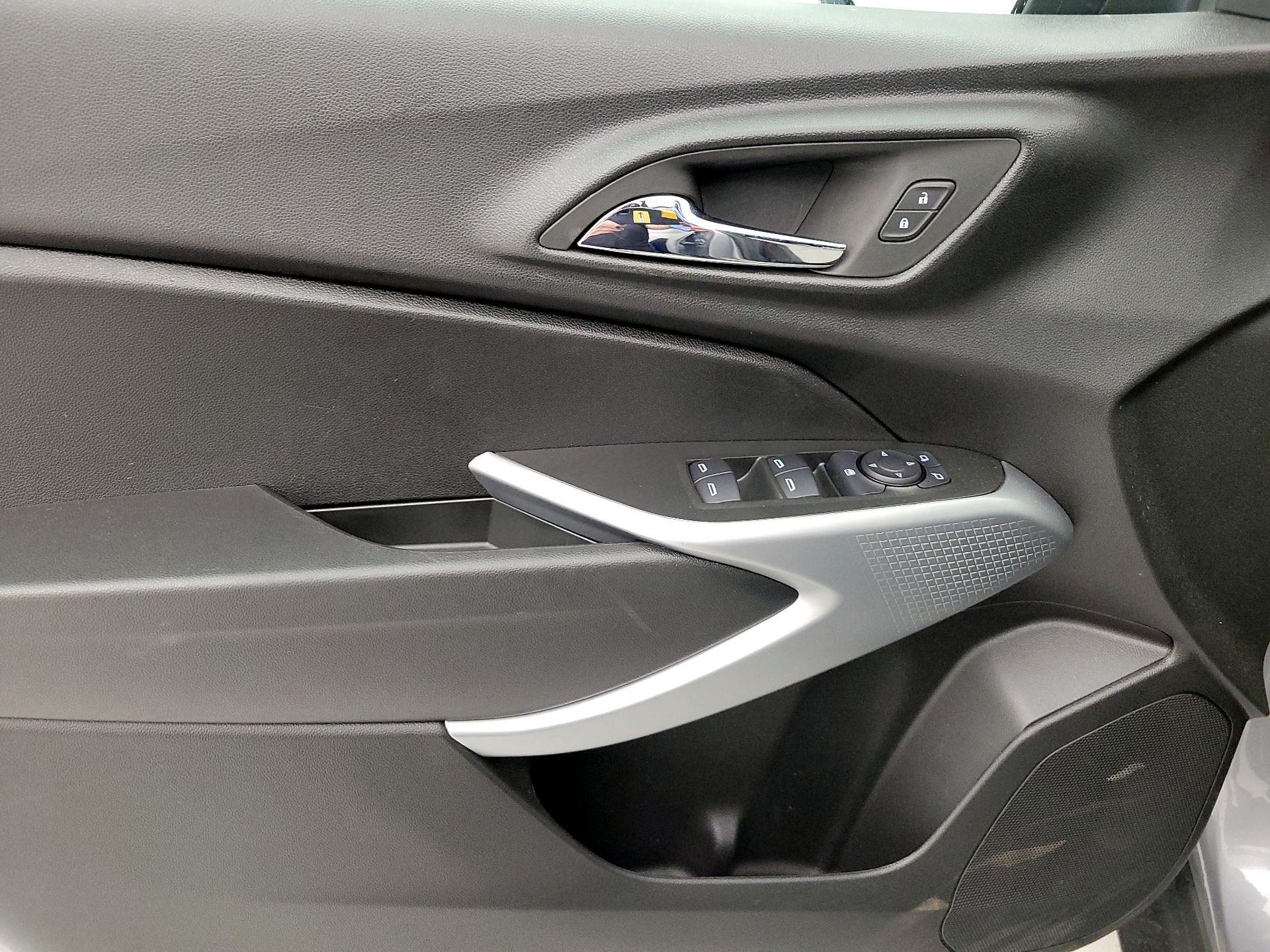 Thumbnail: 2024 Chevrolet Trax - 12