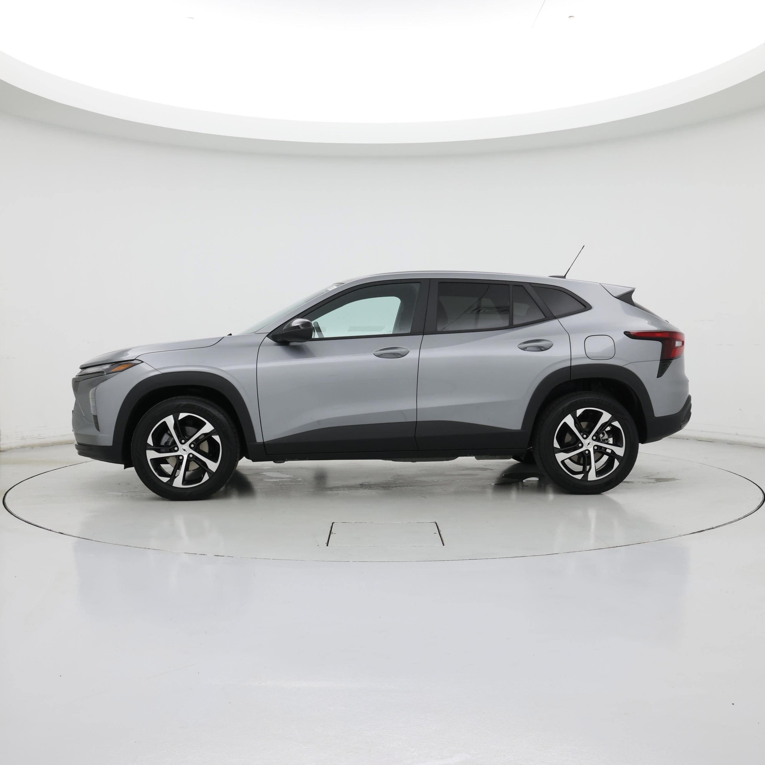 Thumbnail: 2024 Chevrolet Trax - 3