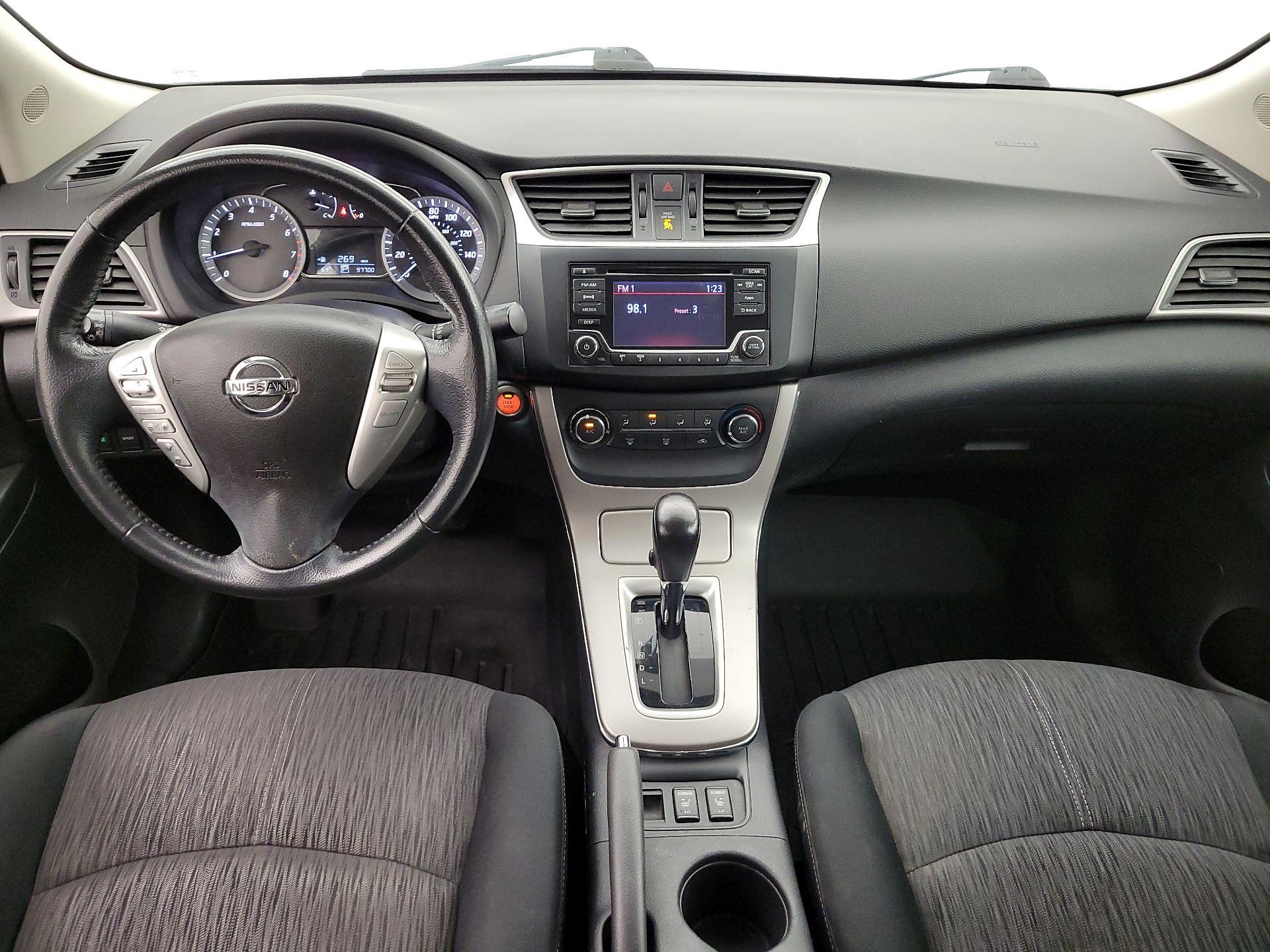 Thumbnail: 2015 Nissan Sentra - 9