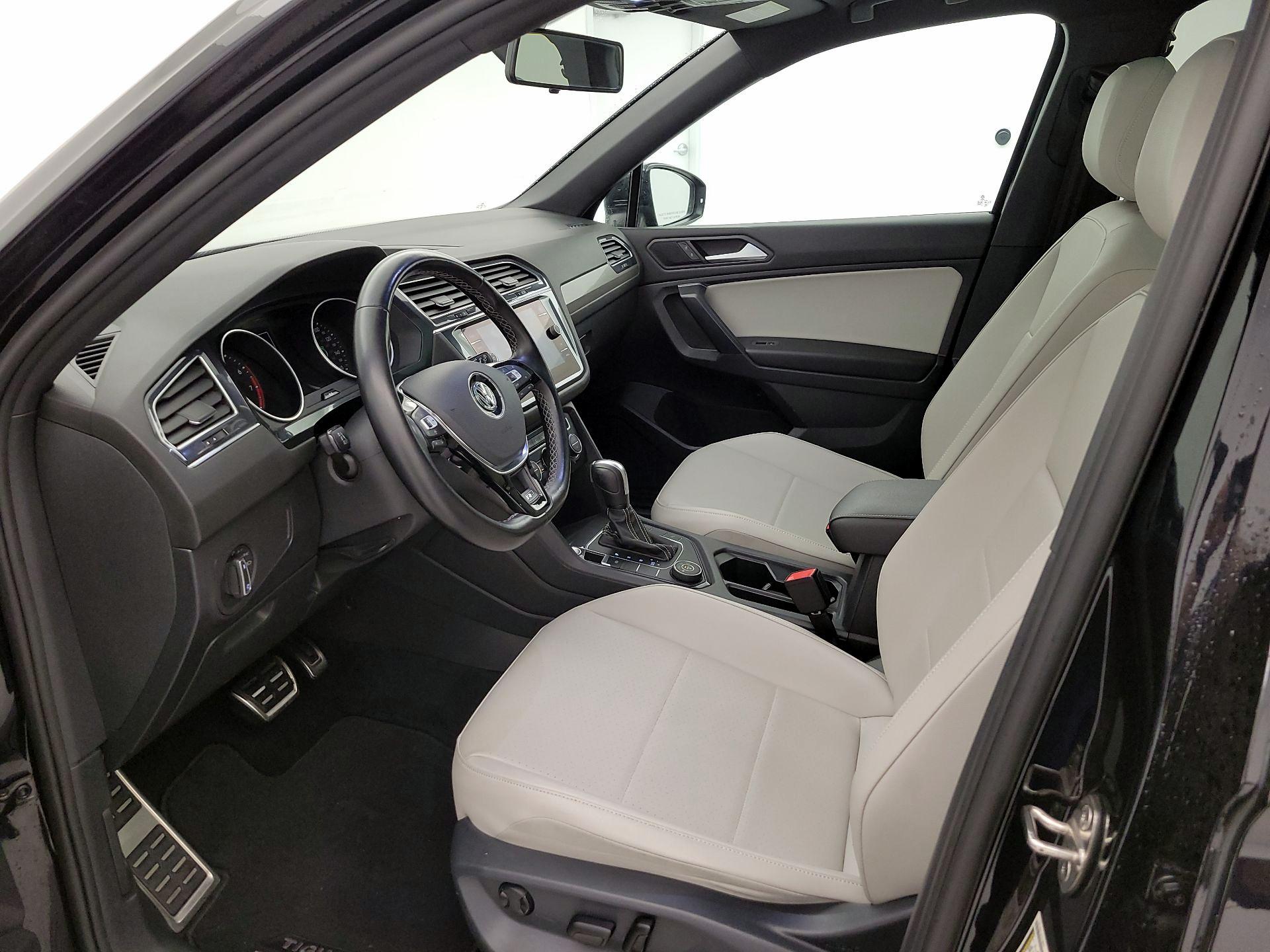Thumbnail: 2021 Volkswagen Tiguan - 11