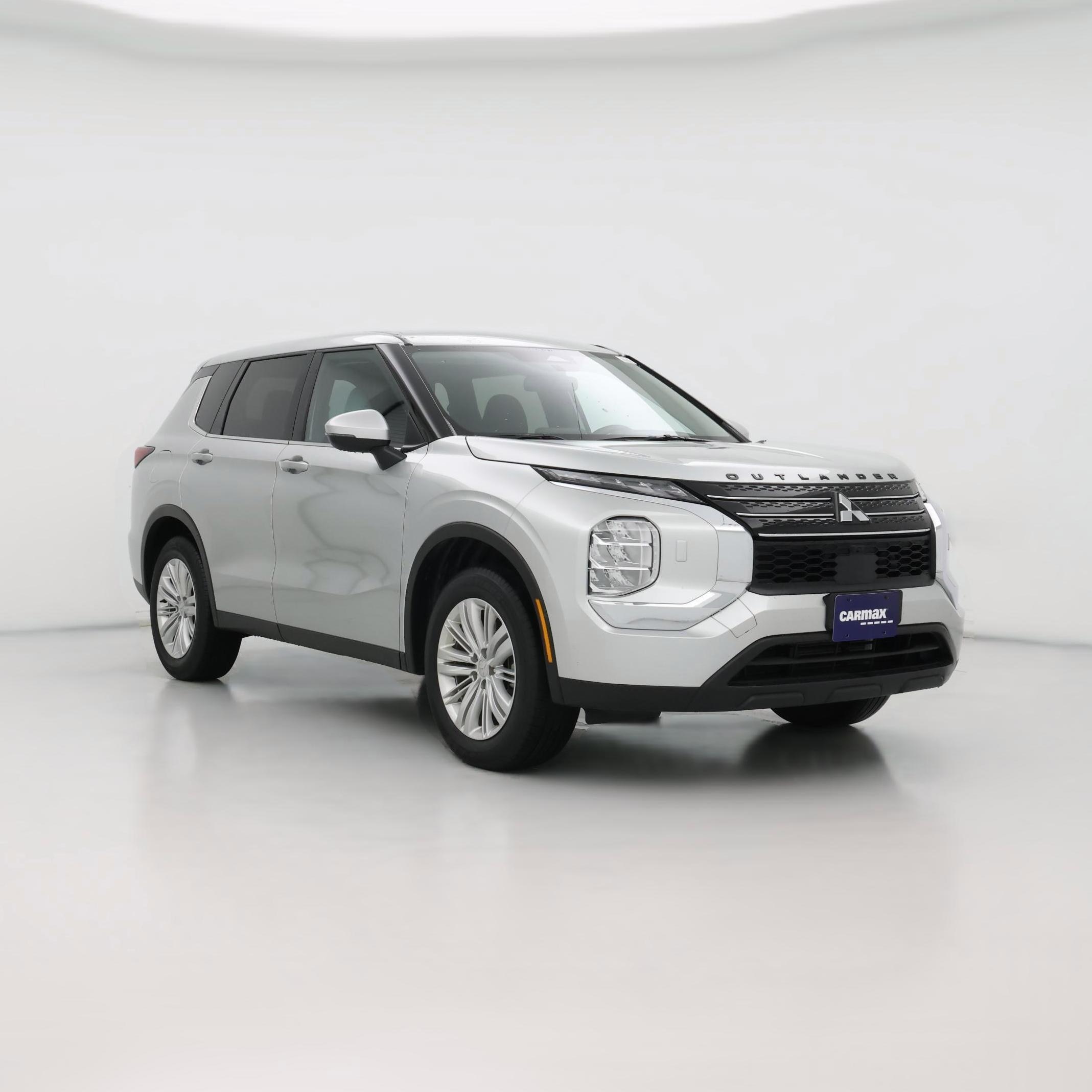 Thumbnail: 2024 Mitsubishi Outlander - 1