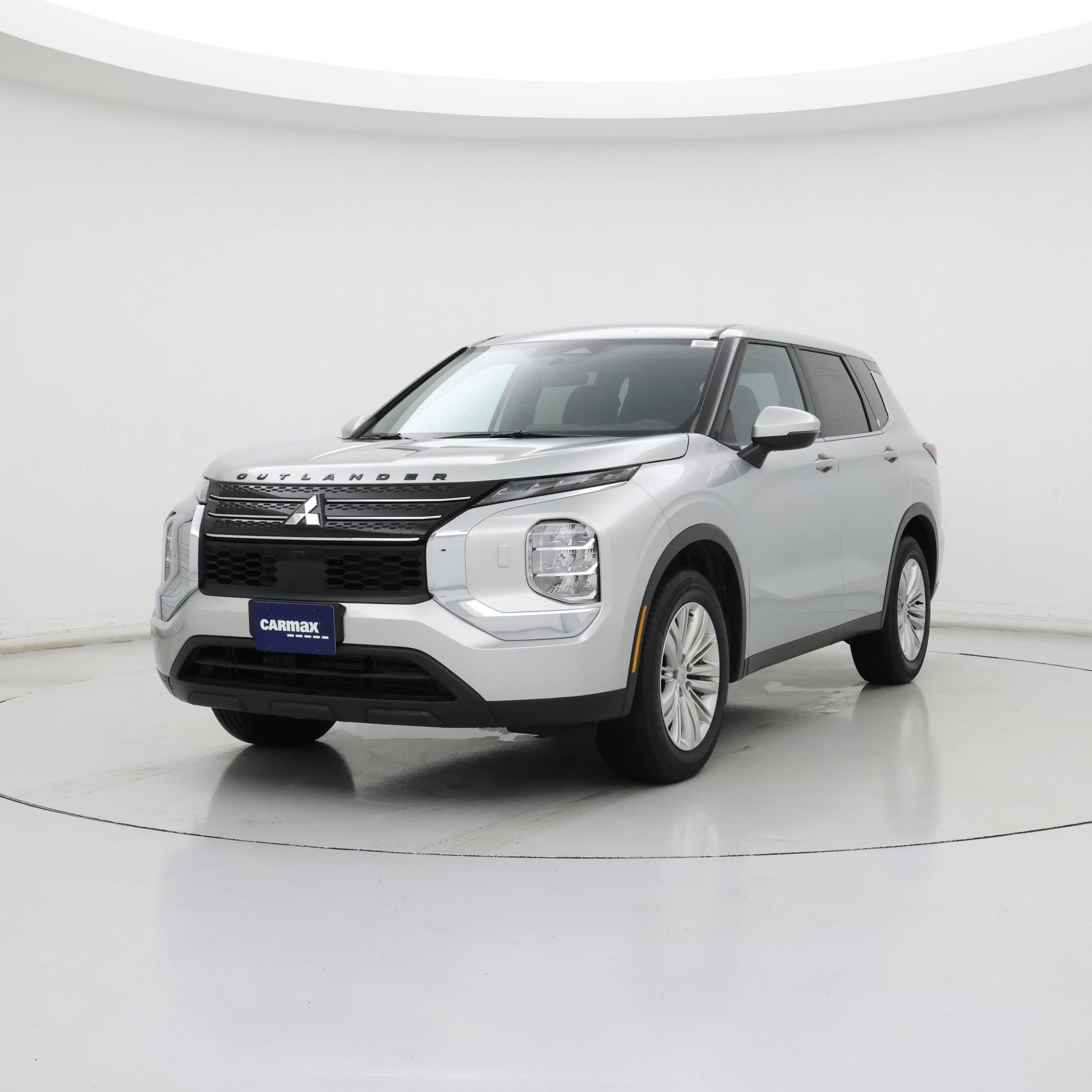 Thumbnail: 2024 Mitsubishi Outlander - 4