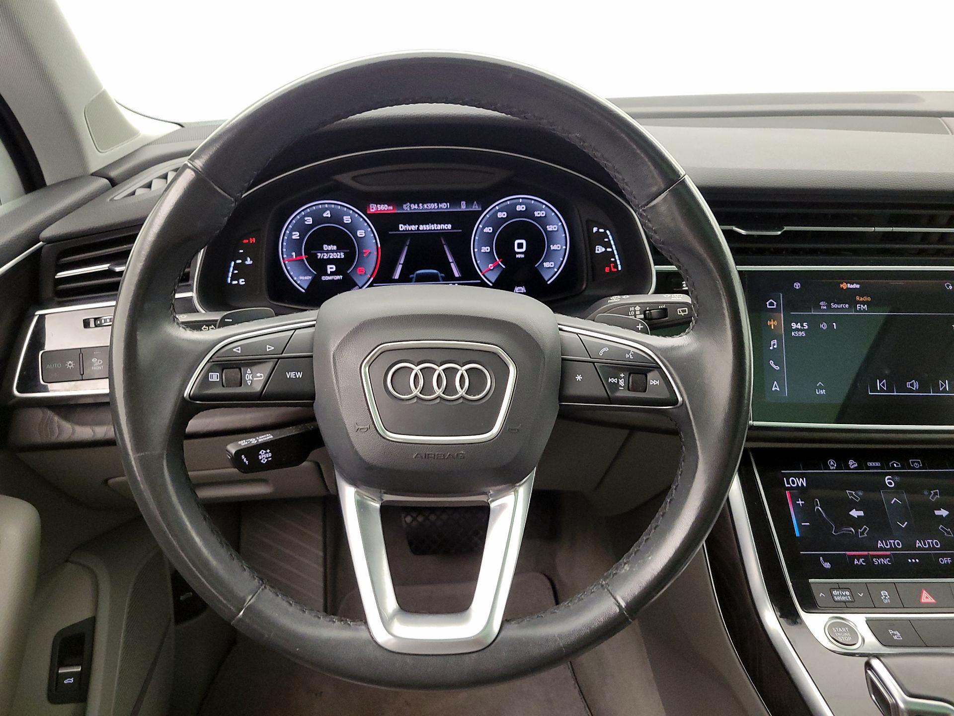 Thumbnail: 2021 Audi Q7 - 10