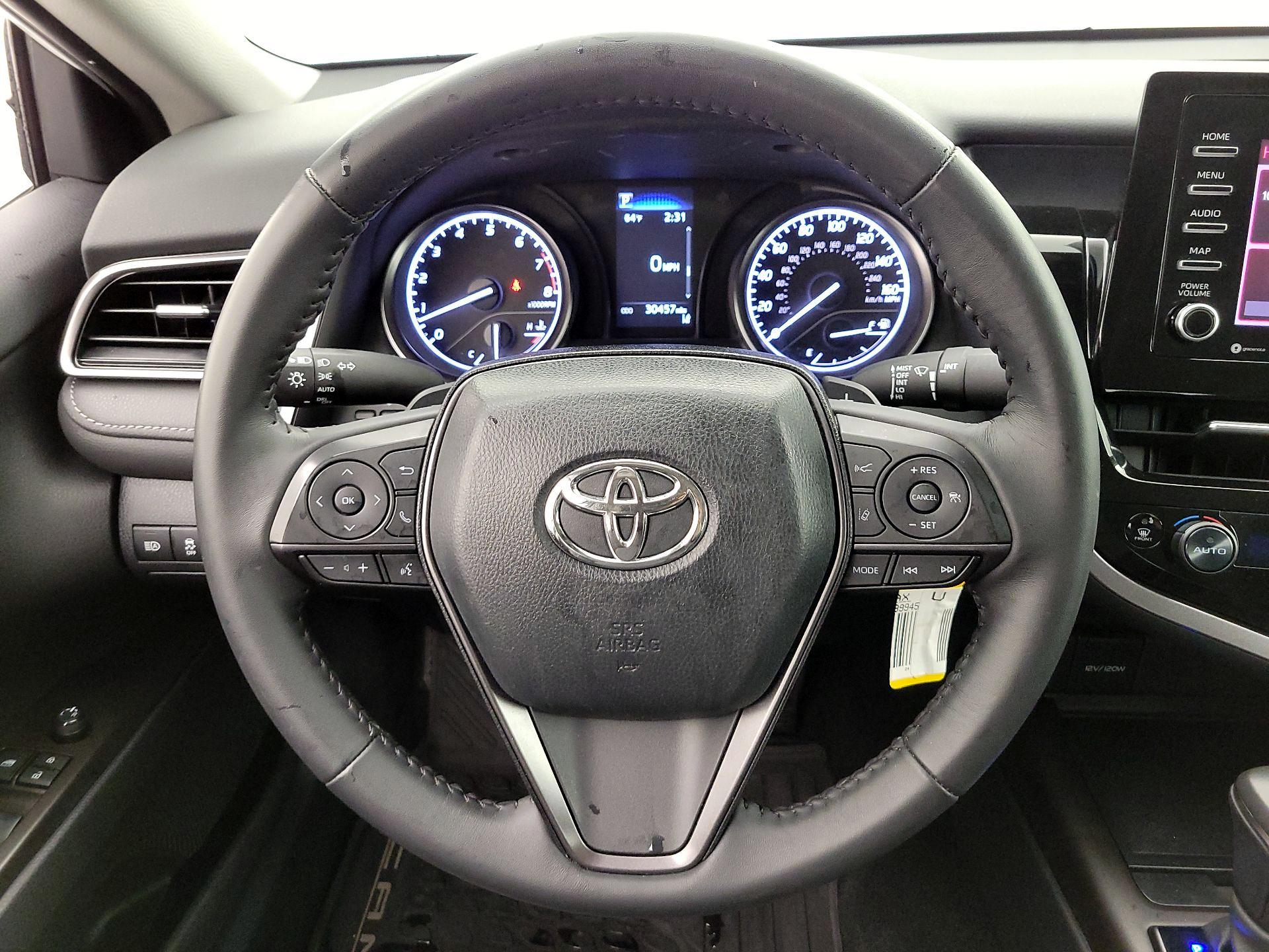 Thumbnail: 2024 Toyota Camry - 10