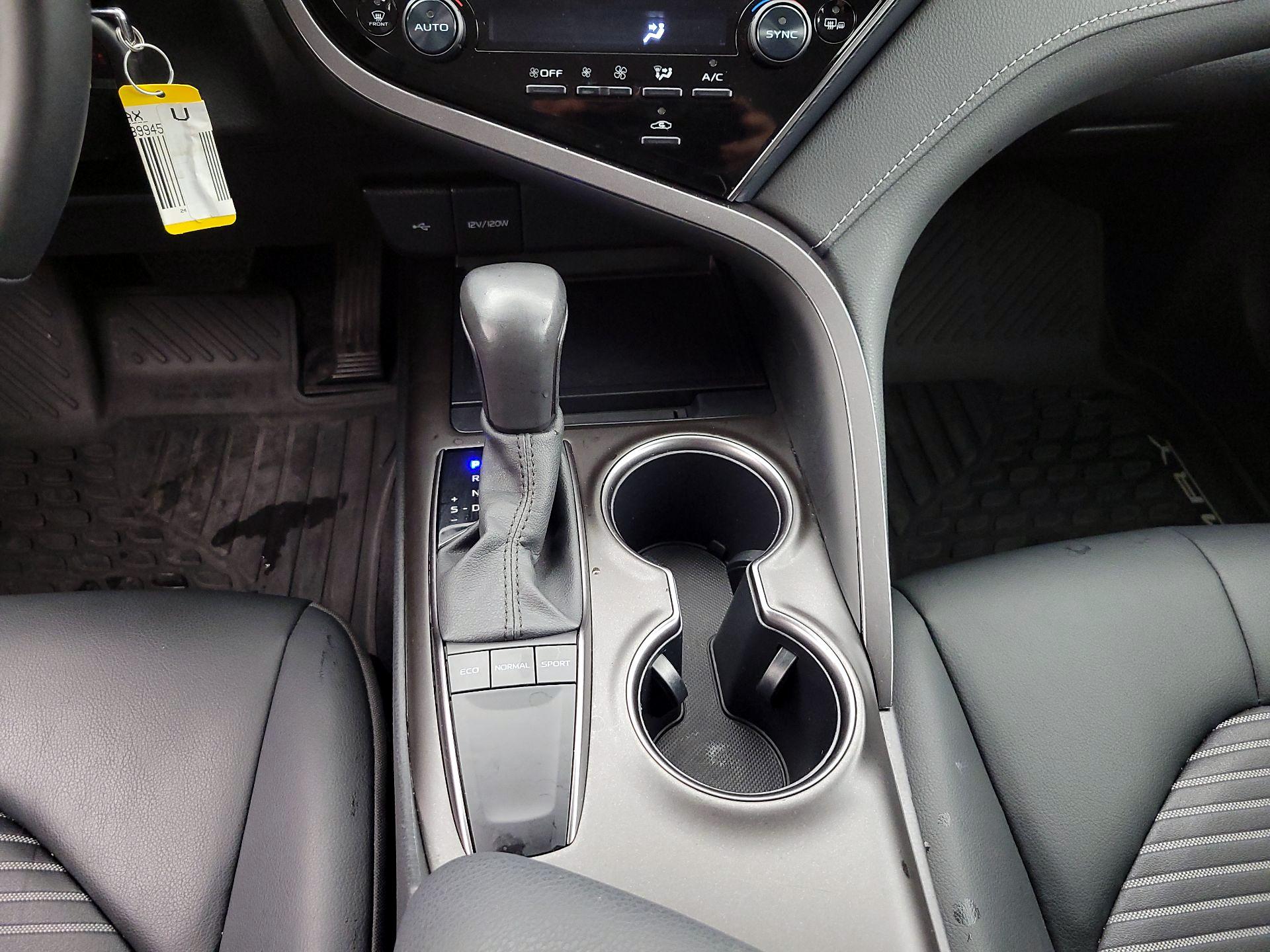 Thumbnail: 2024 Toyota Camry - 18