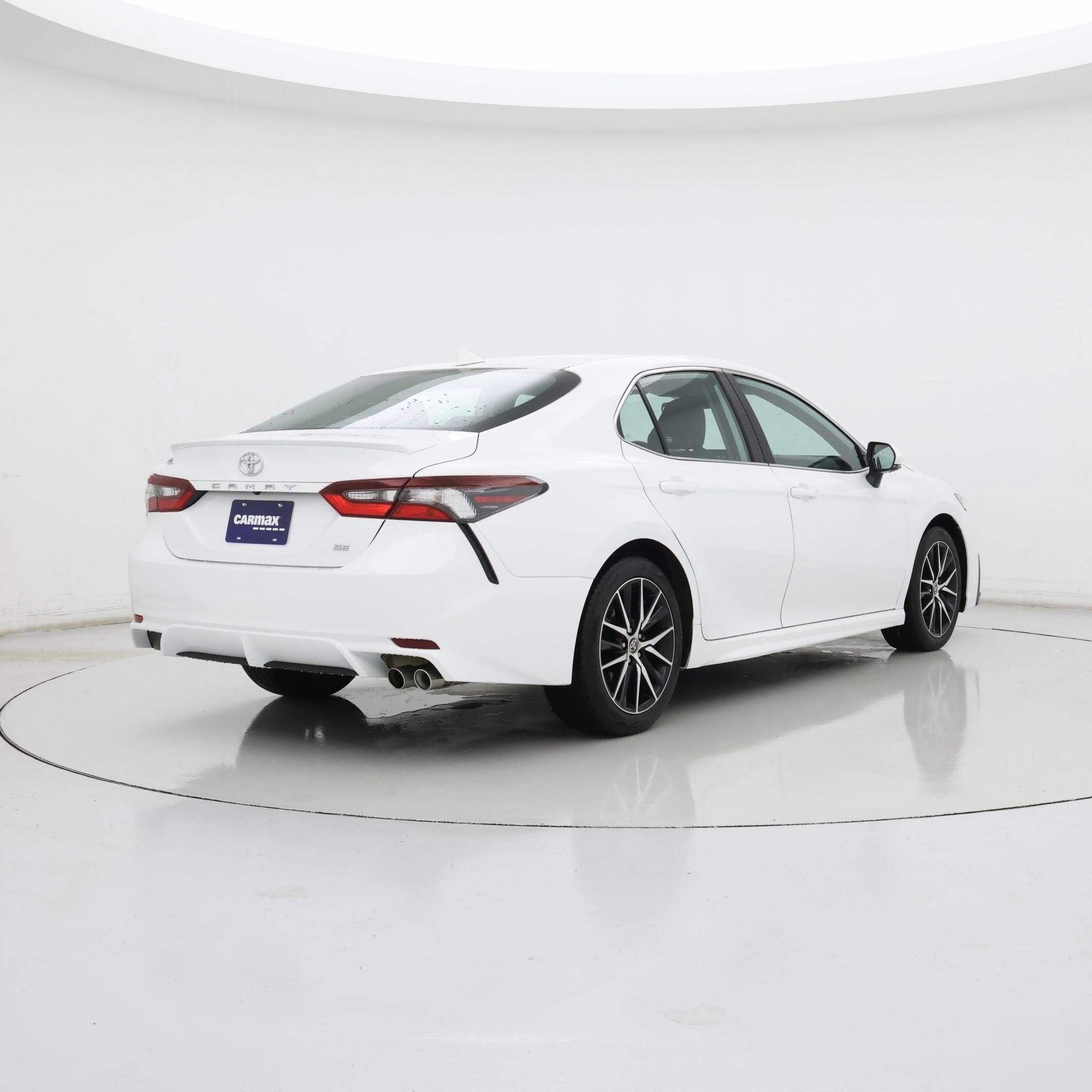 Thumbnail: 2024 Toyota Camry - 8
