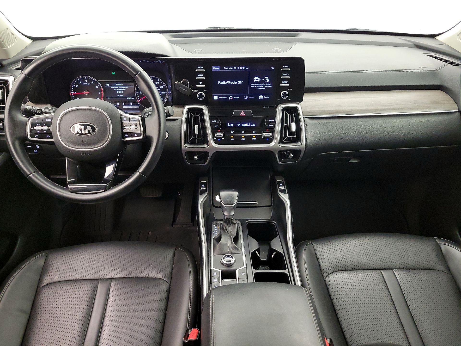 Thumbnail: 2021 Kia Sorento - 9