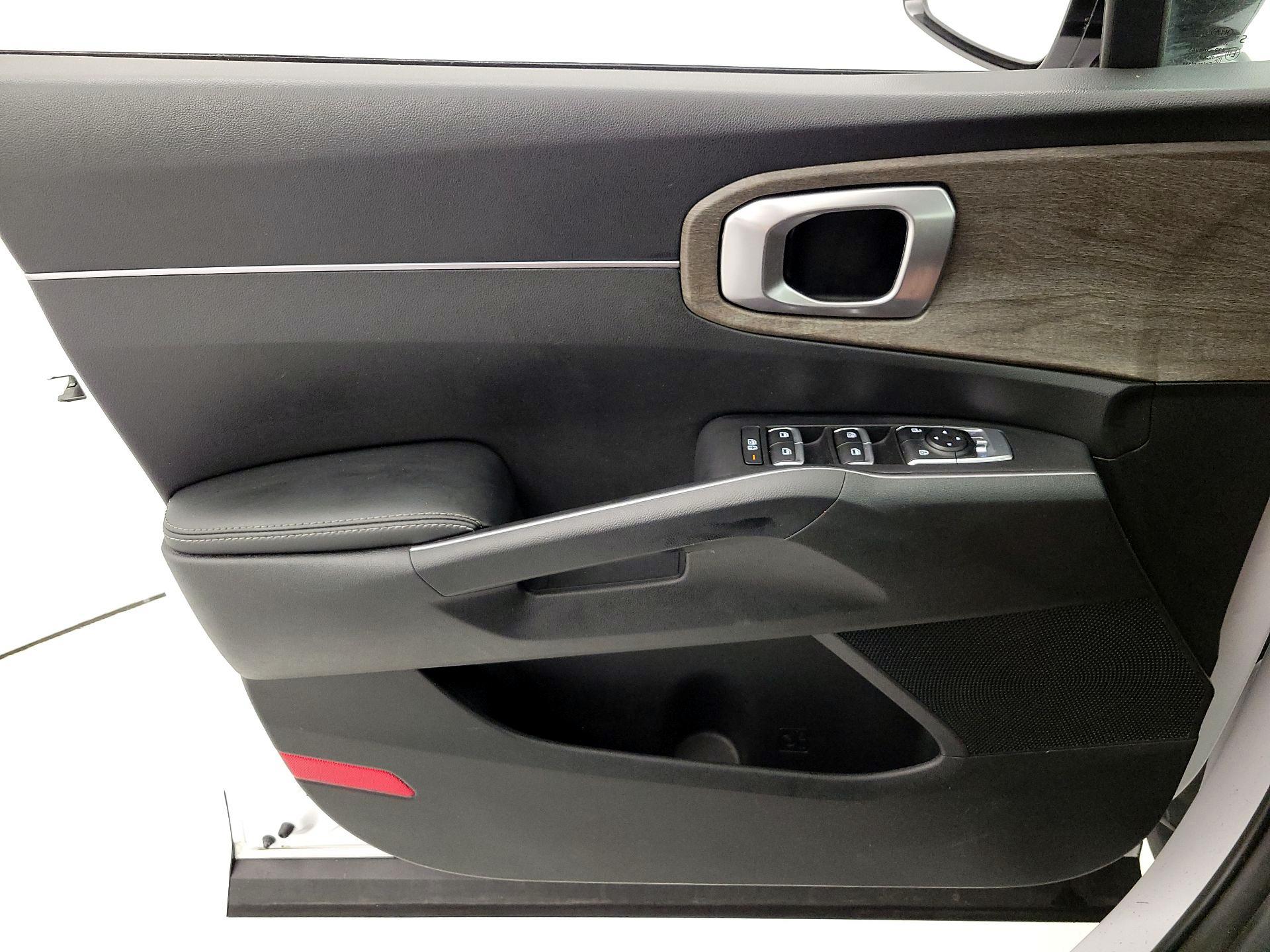 Thumbnail: 2021 Kia Sorento - 12