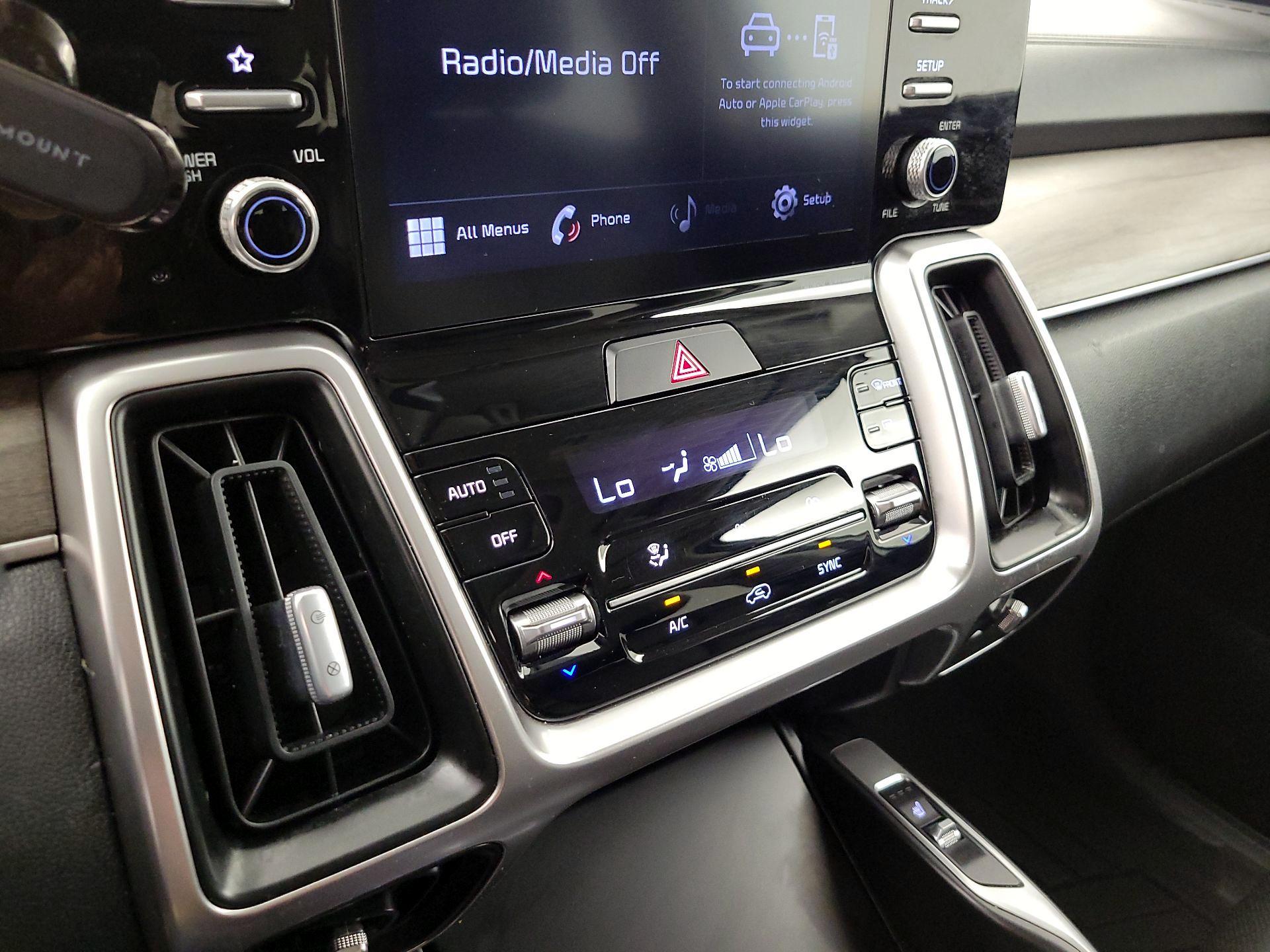Thumbnail: 2021 Kia Sorento - 16