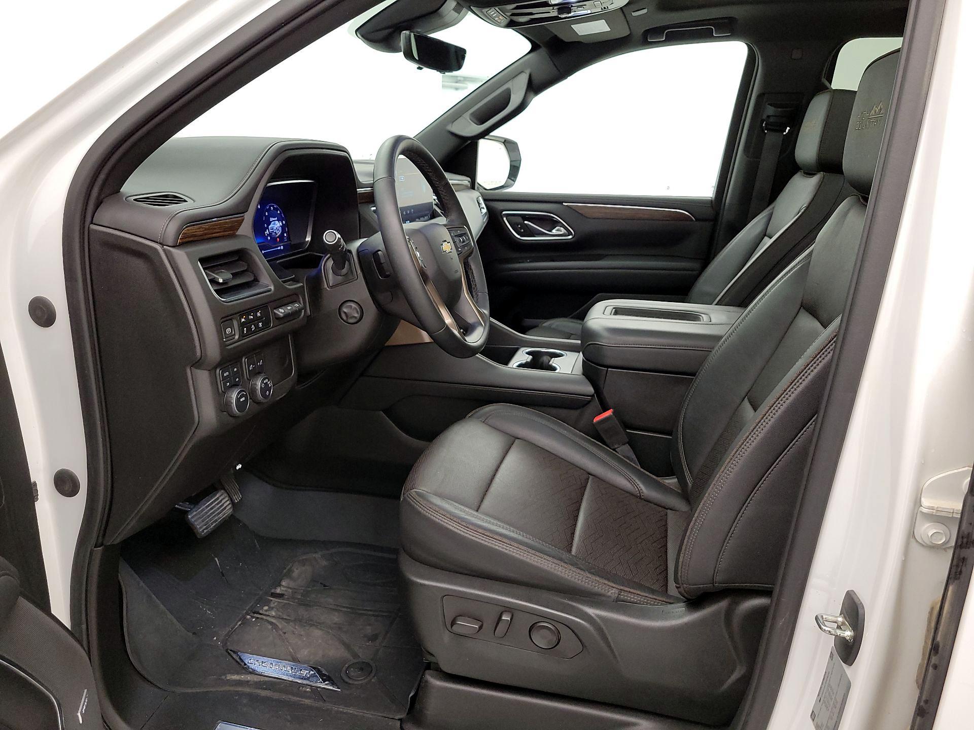 Thumbnail: 2023 Chevrolet Suburban - 11