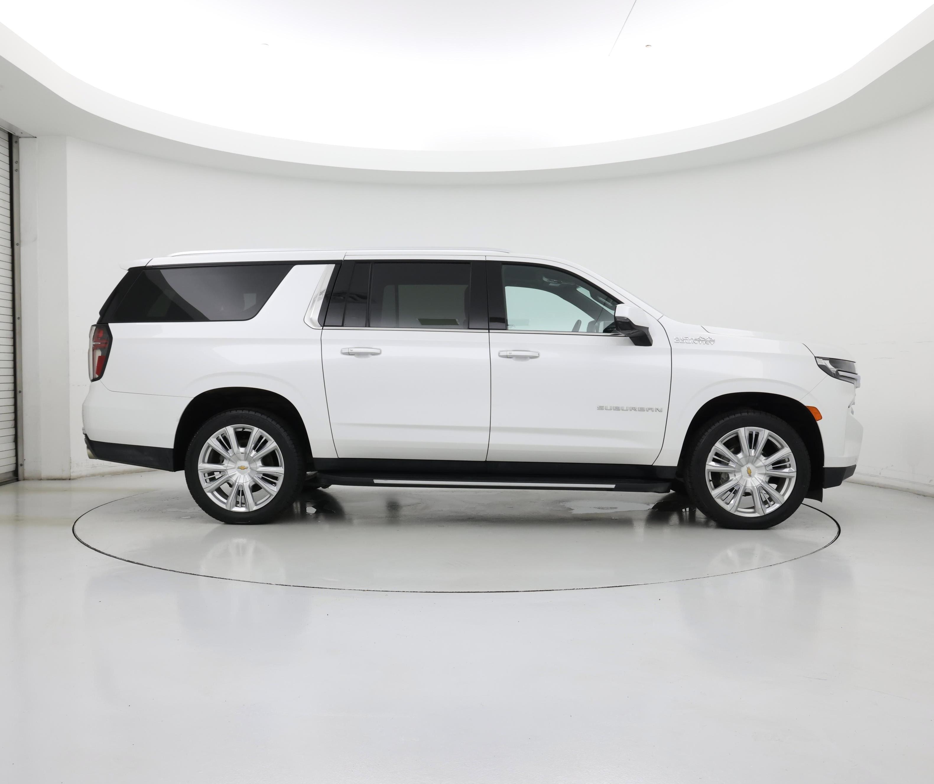 Thumbnail: 2023 Chevrolet Suburban - 7