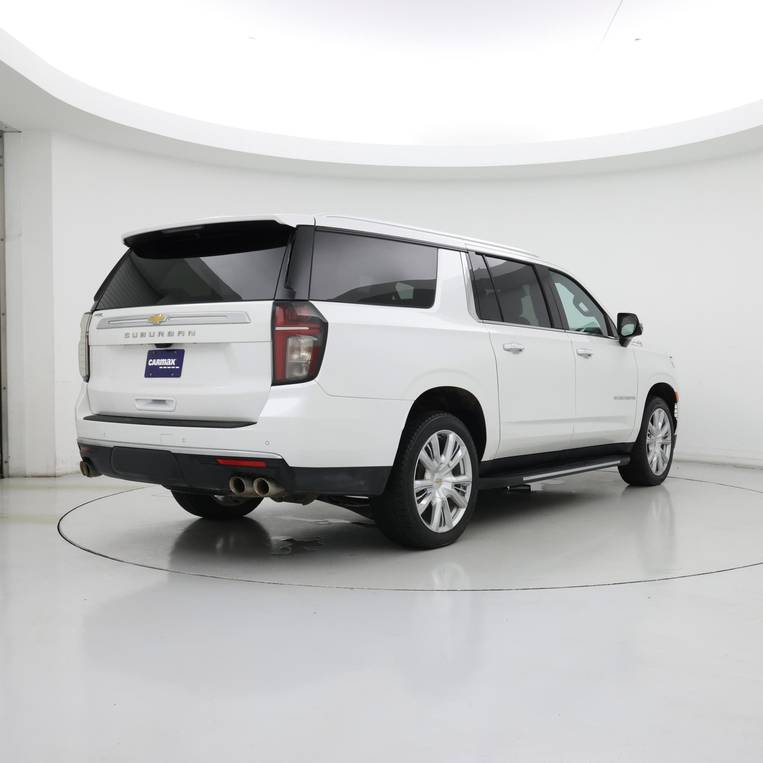 Thumbnail: 2023 Chevrolet Suburban - 8