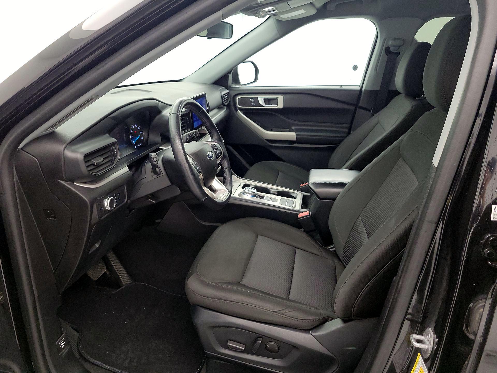 Thumbnail: 2022 Ford Explorer - 11