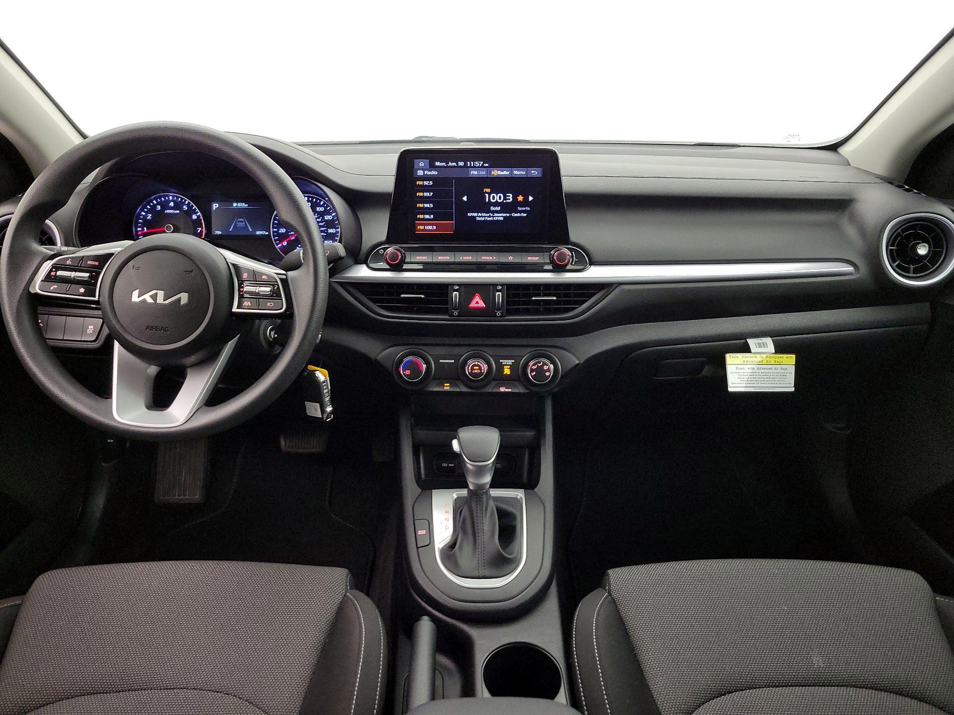 Thumbnail: 2024 Kia Forte - 9