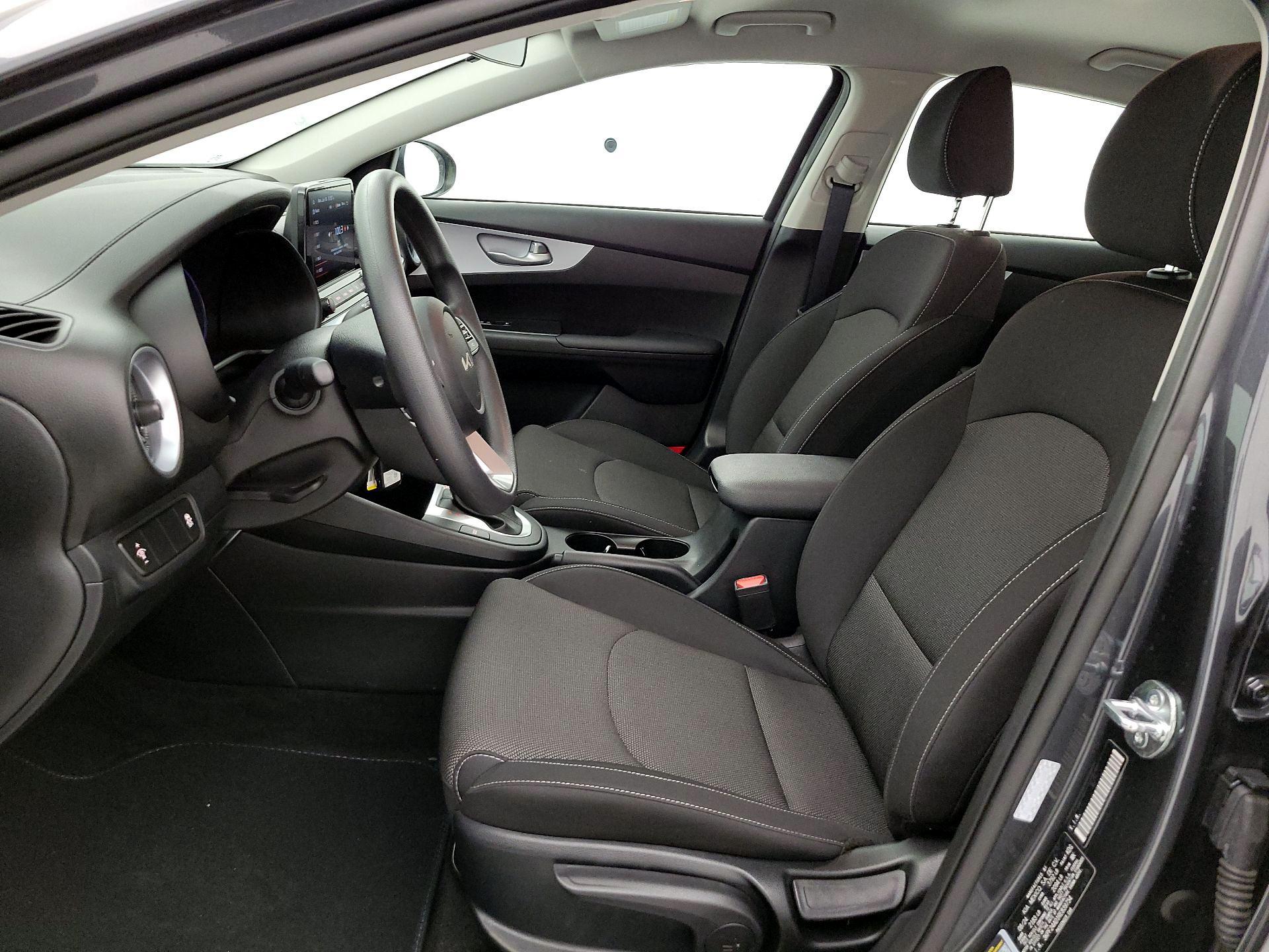 Thumbnail: 2024 Kia Forte - 11