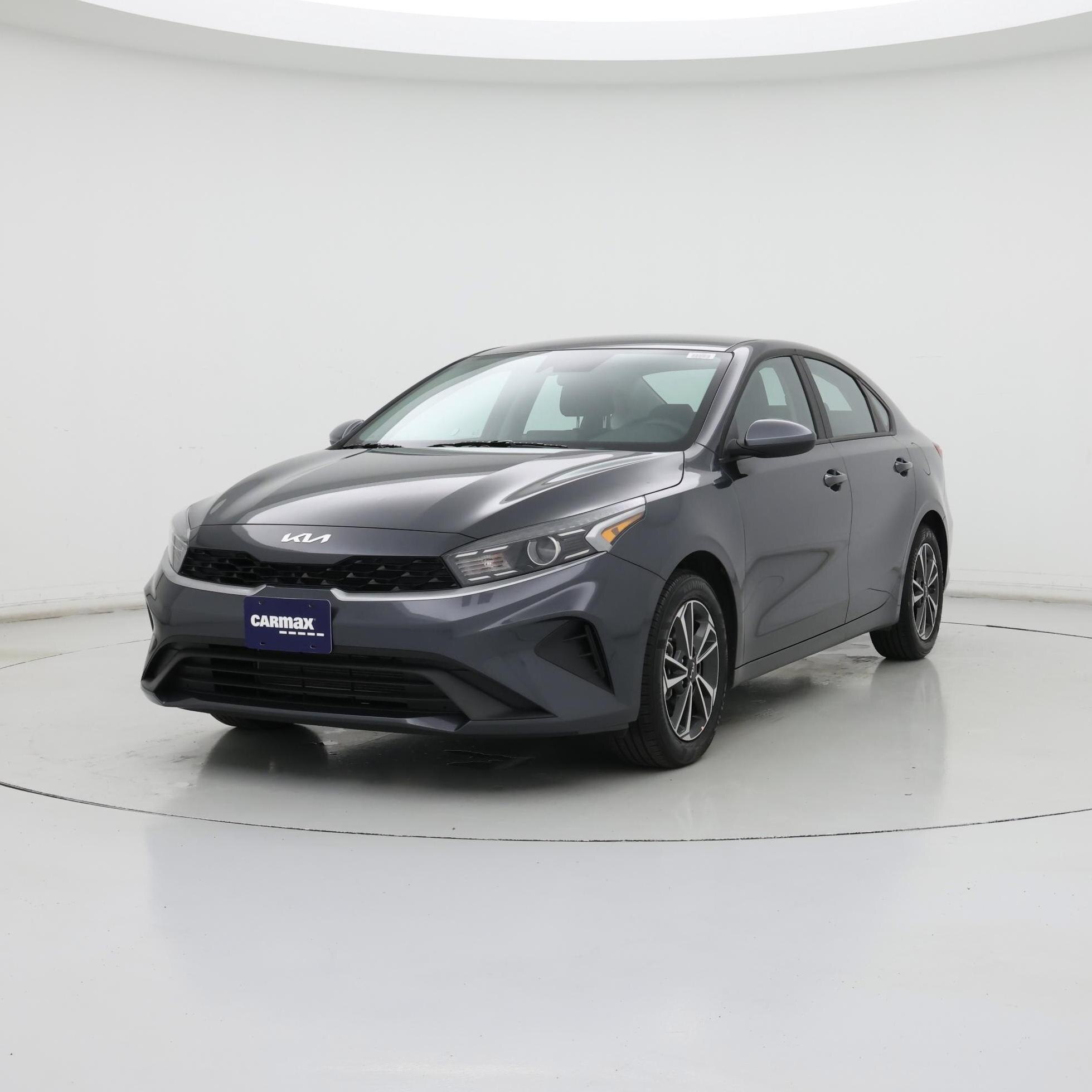 Thumbnail: 2024 Kia Forte - 4