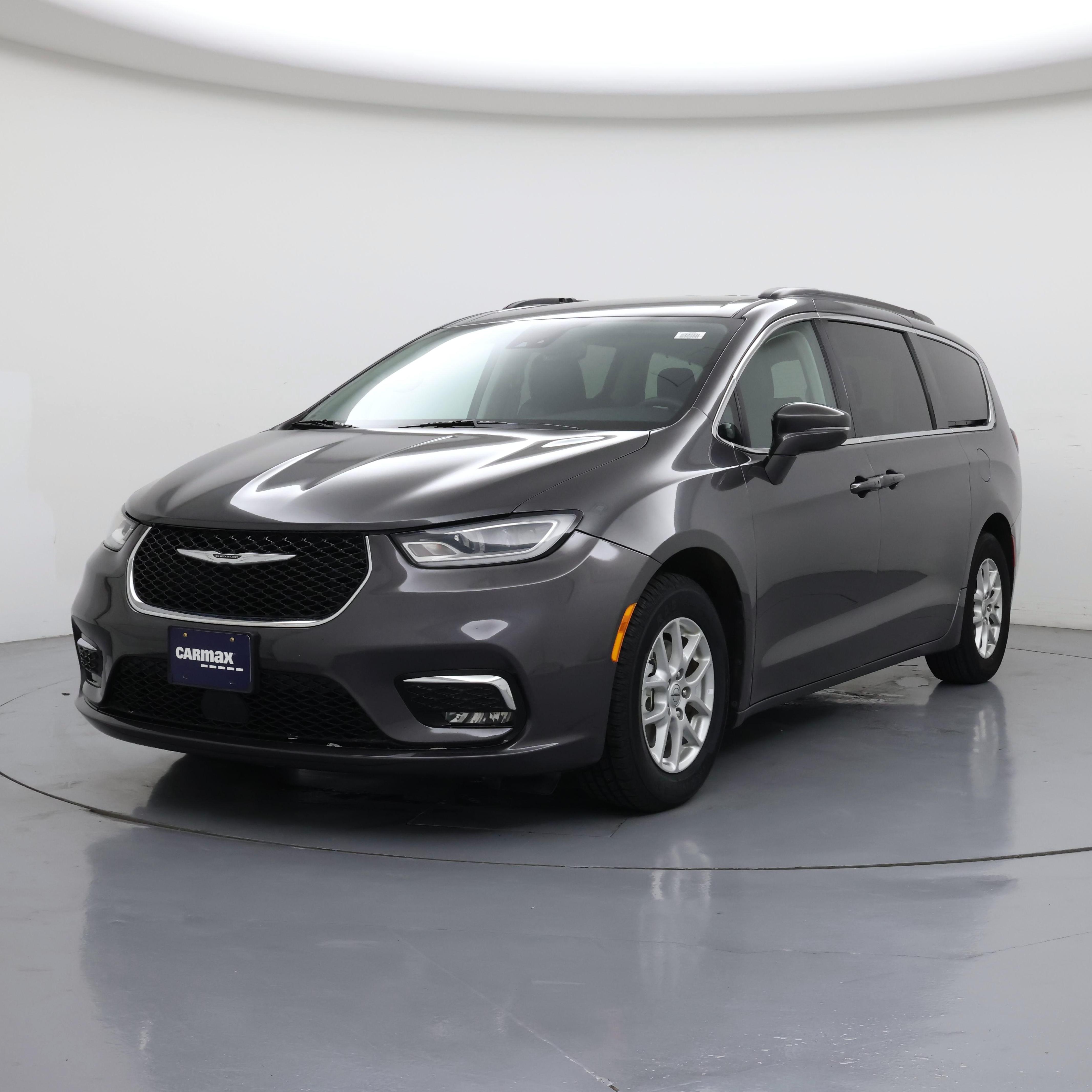 Thumbnail: 2022 Chrysler Pacifica - 4